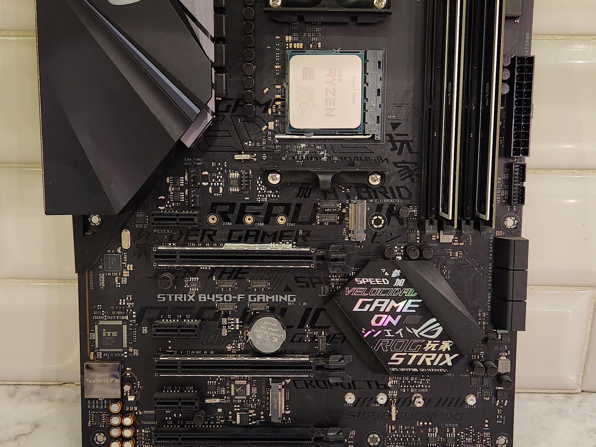 AM4 Combo: Ryzen 3900X/B450/2x8GB DDR4 - Used