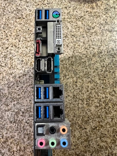 ASRock Z97 Extreme6 LGA 1150 Intel Z97 HDMI SATA 6Gb/s USB 3.0 ATX Intel Motherboard