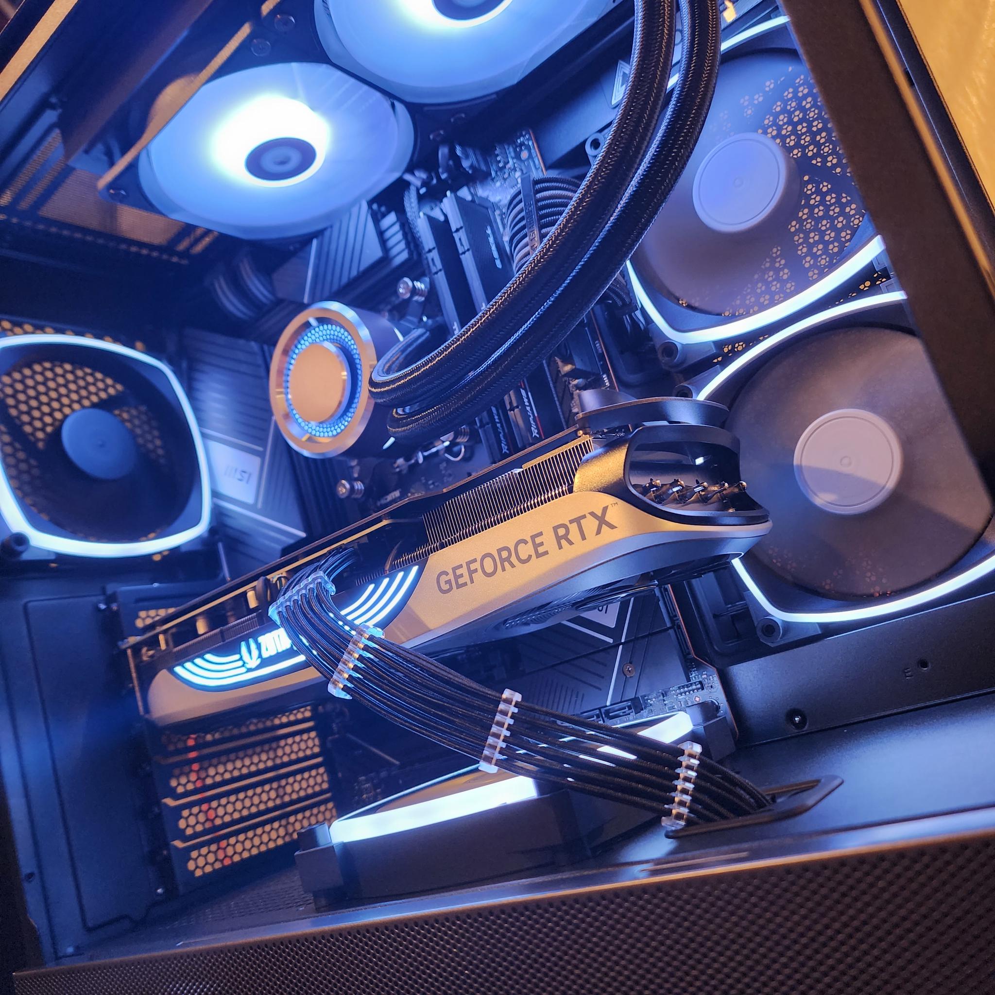 RTX 4070 / i7-13700K - Custom Gaming PC