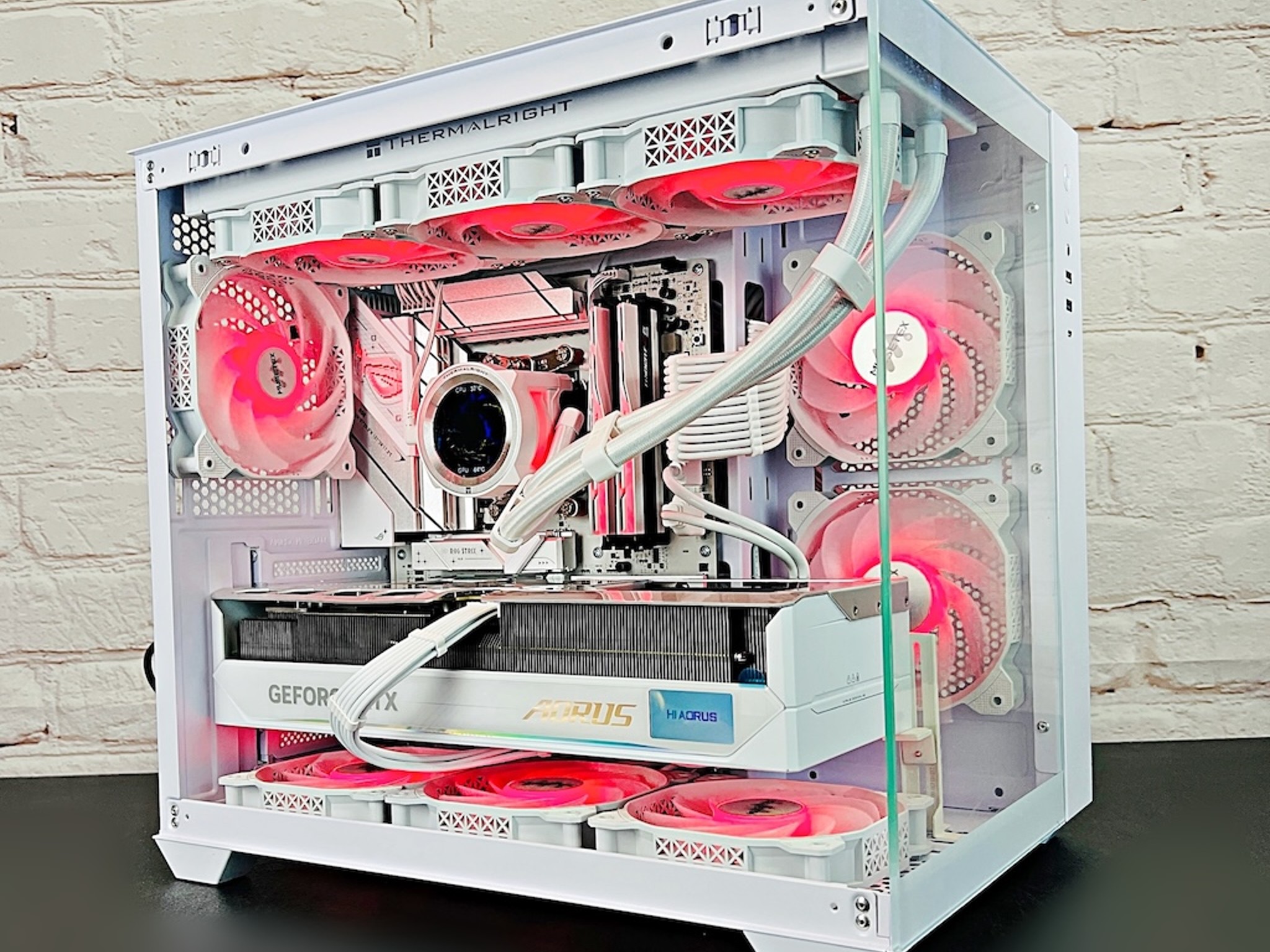 5080 AORUS MASTER ICE Ryzen 7 9800X3D 32GB DDR5 2TB M.2 WIFI 7 Win 11 Pro