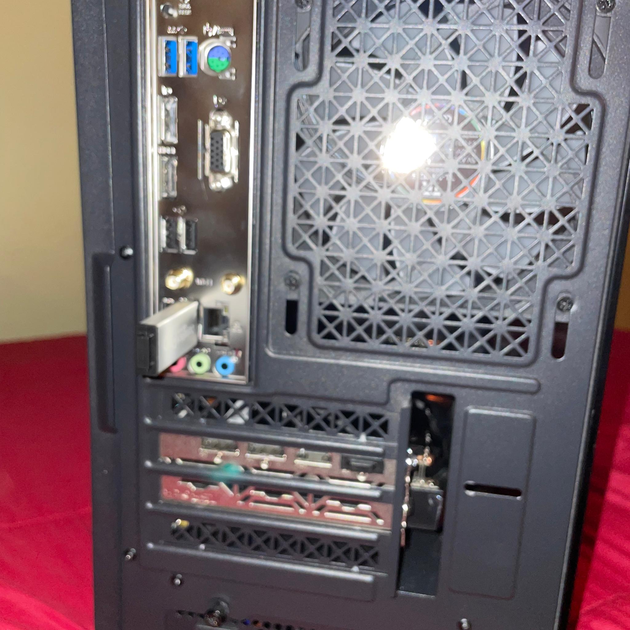 Ryzen 5 3600 RX 6600 Black Stealth Gaming PC