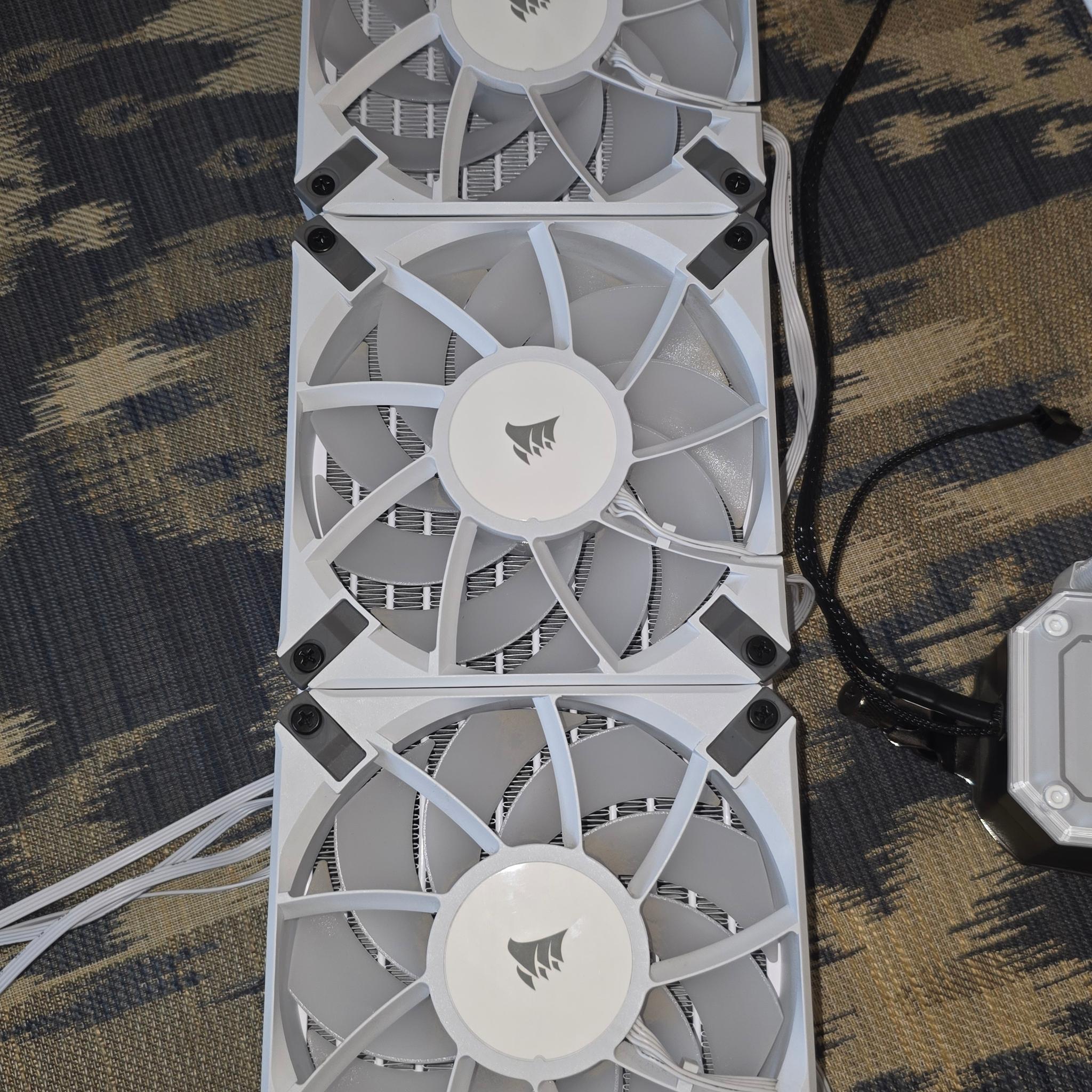 Corsair iCUE H150i ELITE CAPELLIX 360 RGB