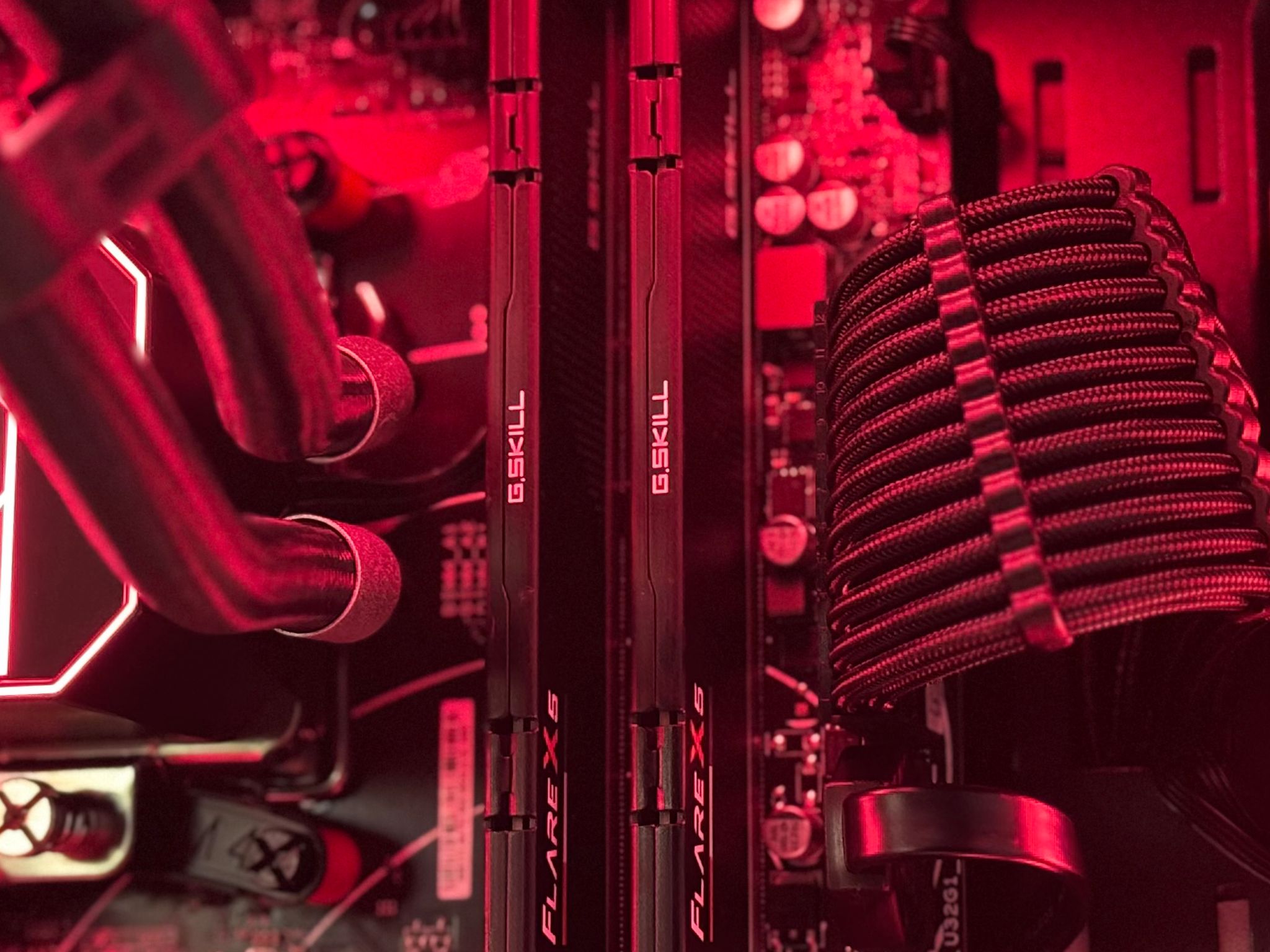 🐞UMBRA | AM5 1440p Gaming PC: RTX 4070, Ryzen 5 7500x, 32GB DDR5, 1TB M.2 SSD, WIFI