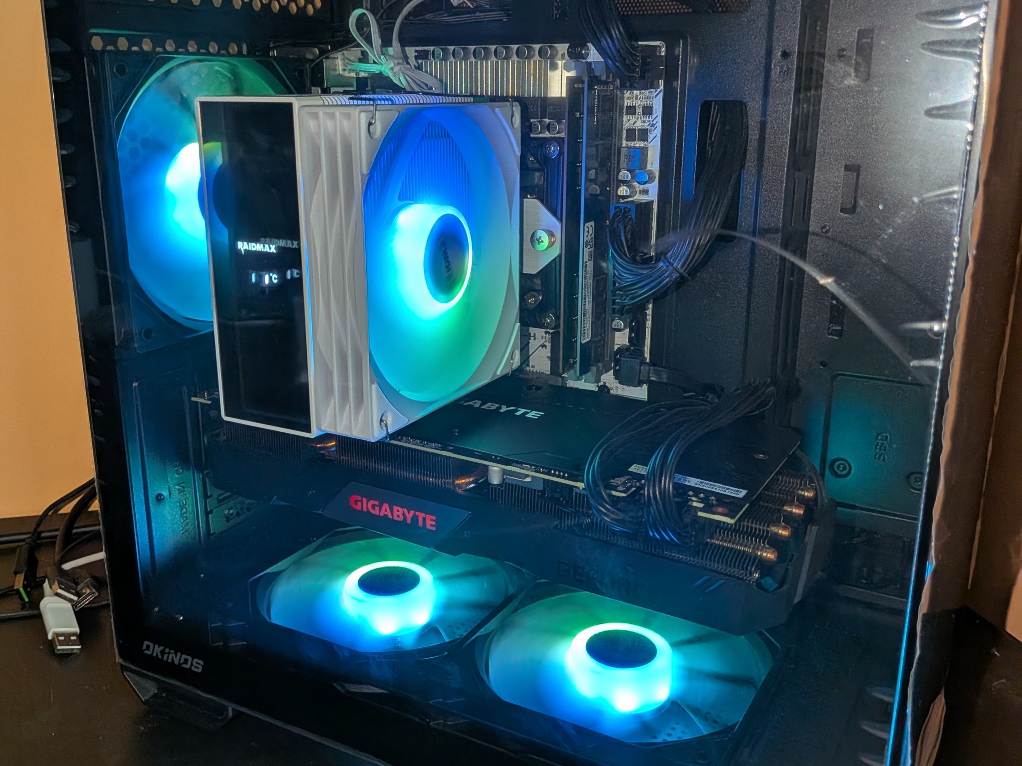 8c/16t Xeon | RTX 2080 Super | 32GB DDR4 | 1TB SSD | 650W