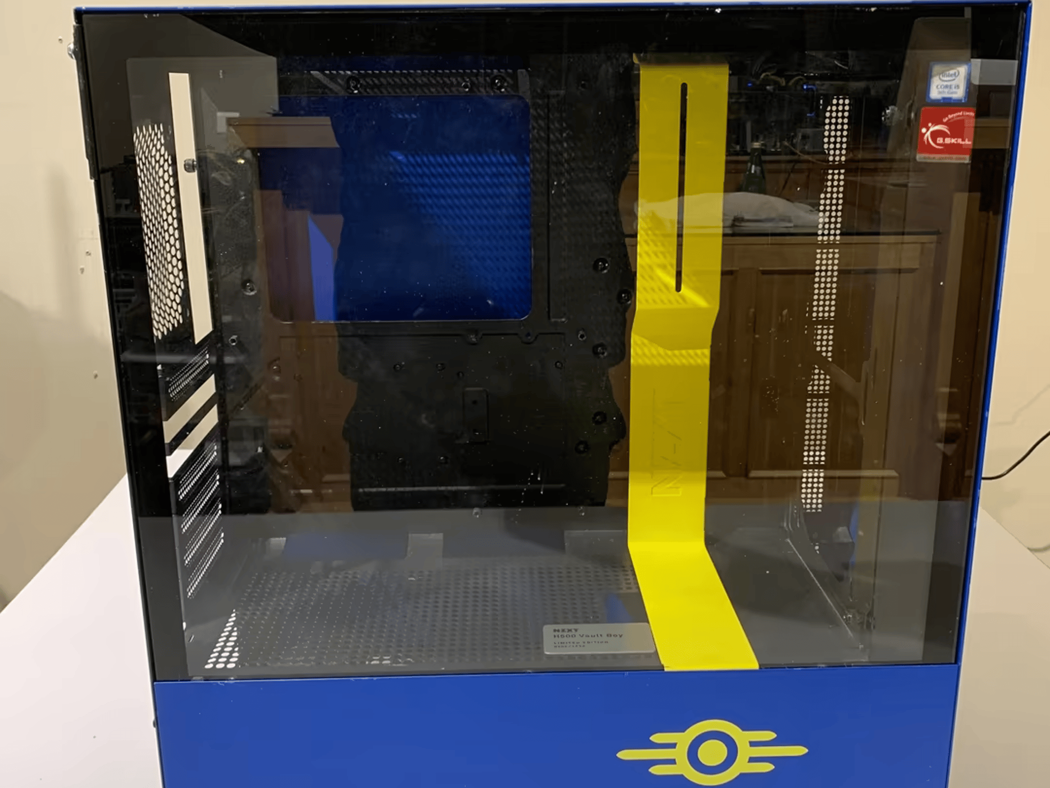 NZXT H500 Vault Boy PC case + motherboard (for parts)