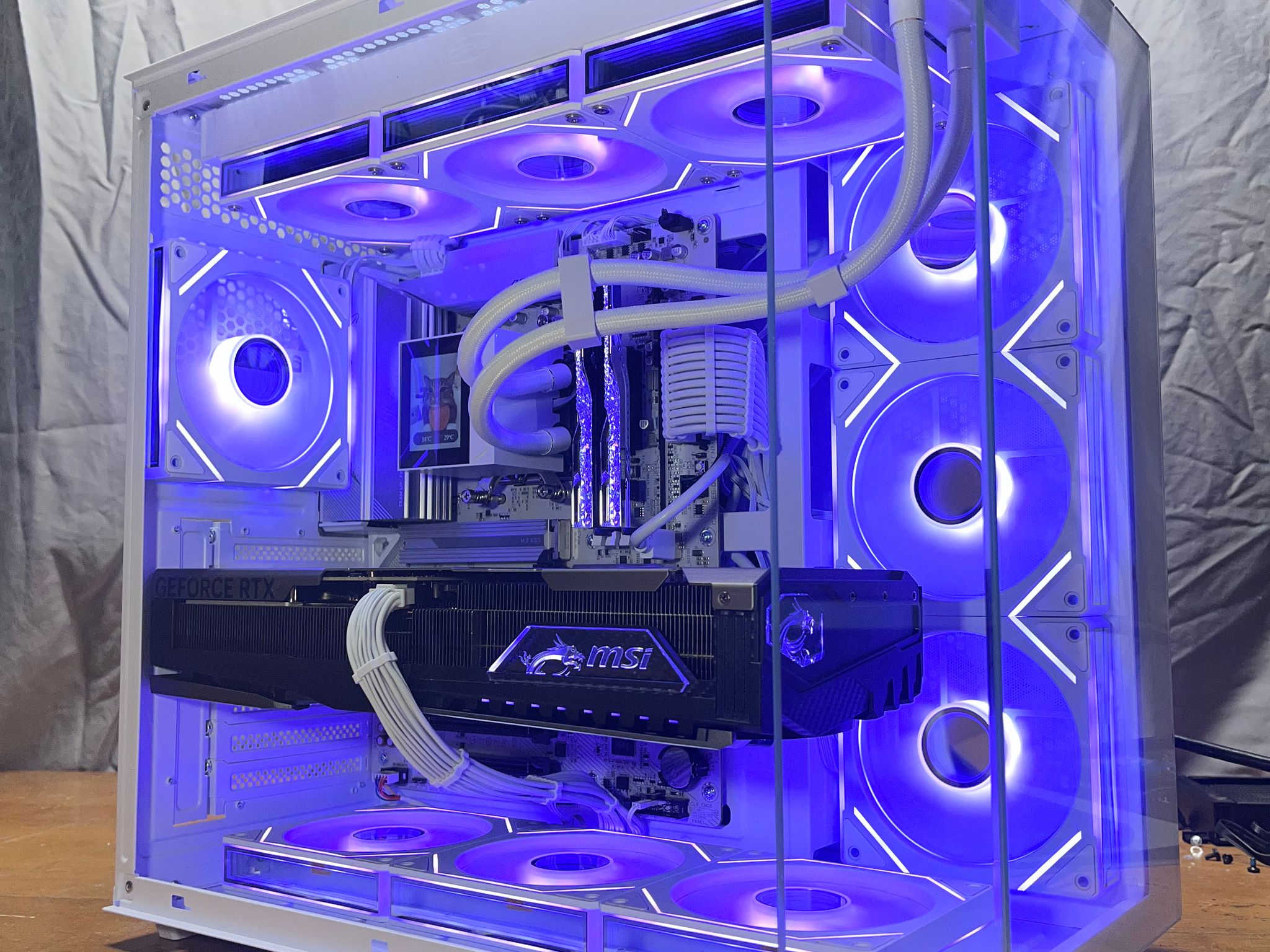 RTX 5080 | Ryzen 7 9800X3D | 32GB RAM | BEAST Gaming PC