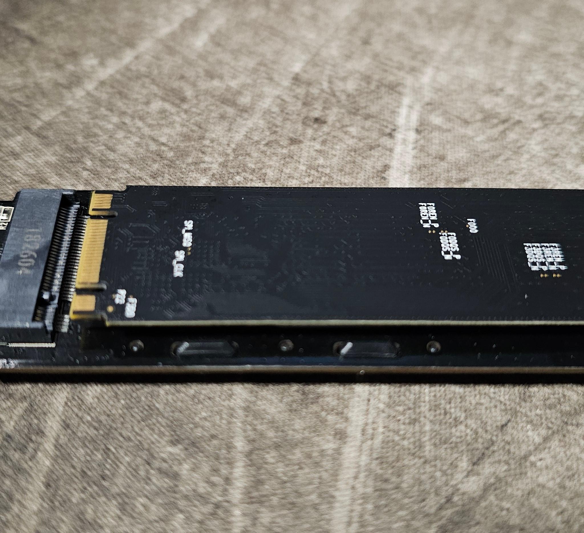 TEAMGroup TEAM MS30 128GB SATAIII M.2 2280 SSD (With INEO 2588 M.2 SATA To 10Gbps USB3.1 Enclosure)