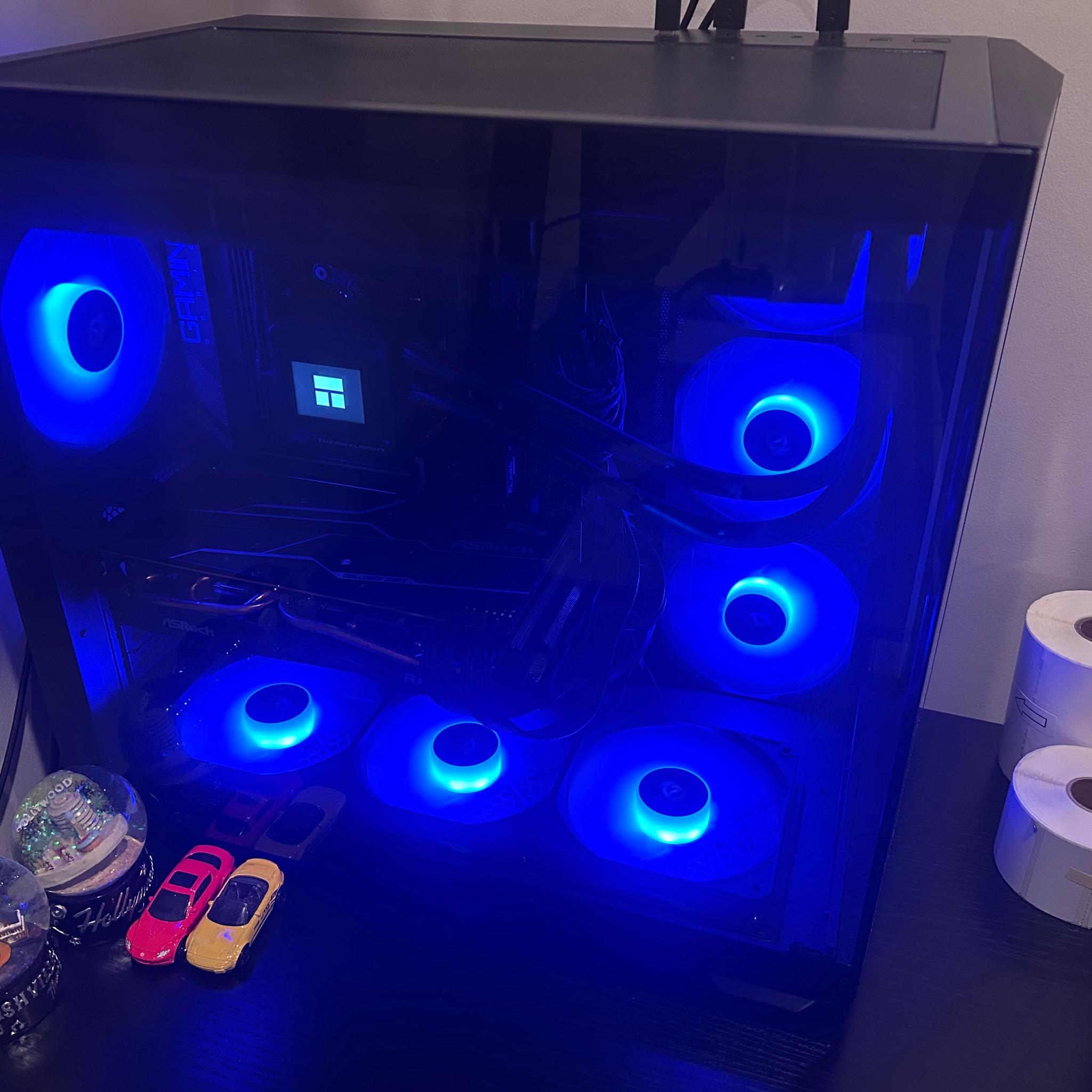 RX 6700 XT / Ryzen 7 7700x / 32gb Ram / 2tb SSD Storage / ULTIMATE 1440p WATER COOLED Gaming PC!