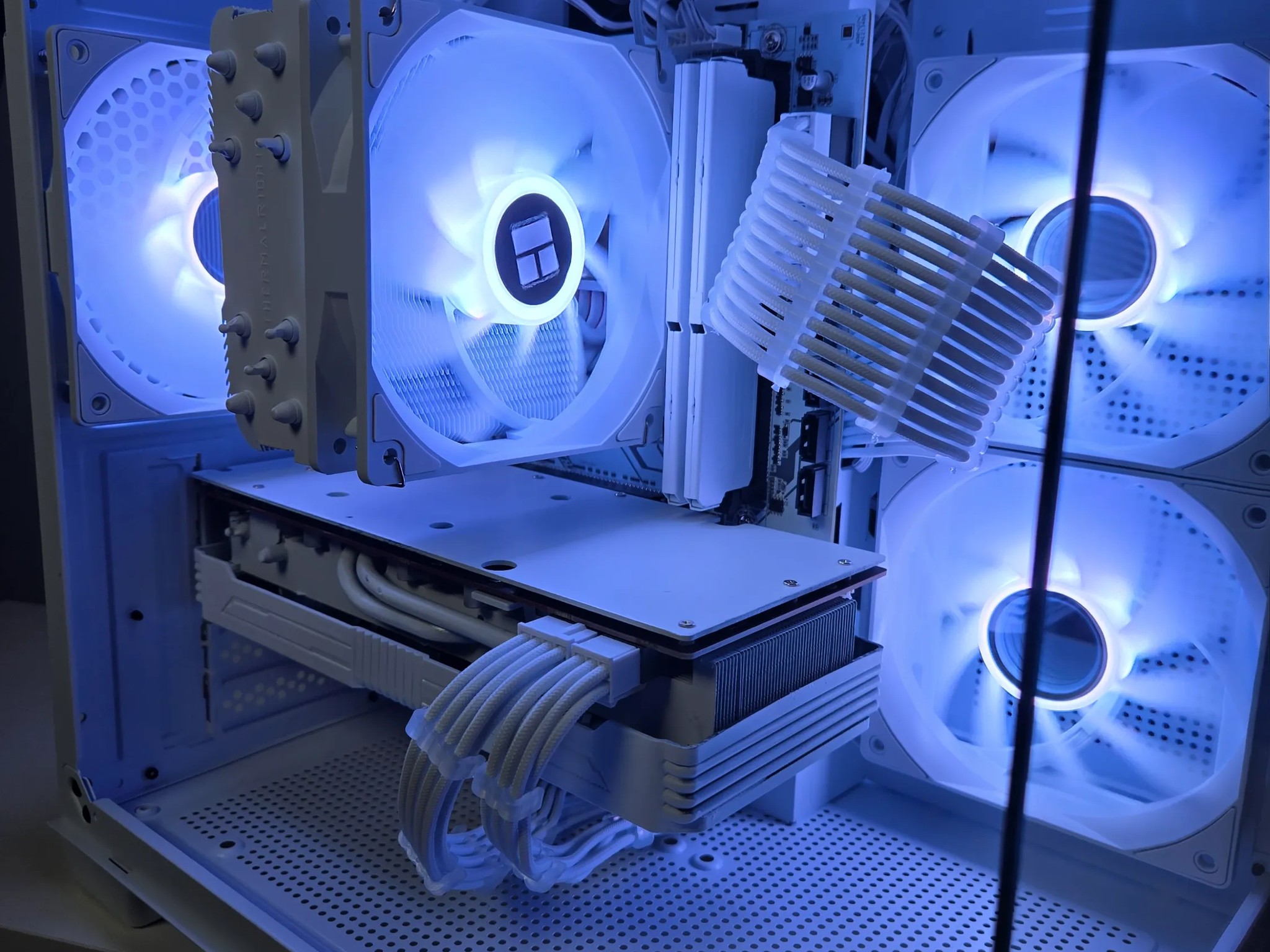 ❄️ SNOWFLAKE | RX 5700XT 8GB | Ryzen 5 3500X | 16GB DDR4 | 512GB NVME SSD