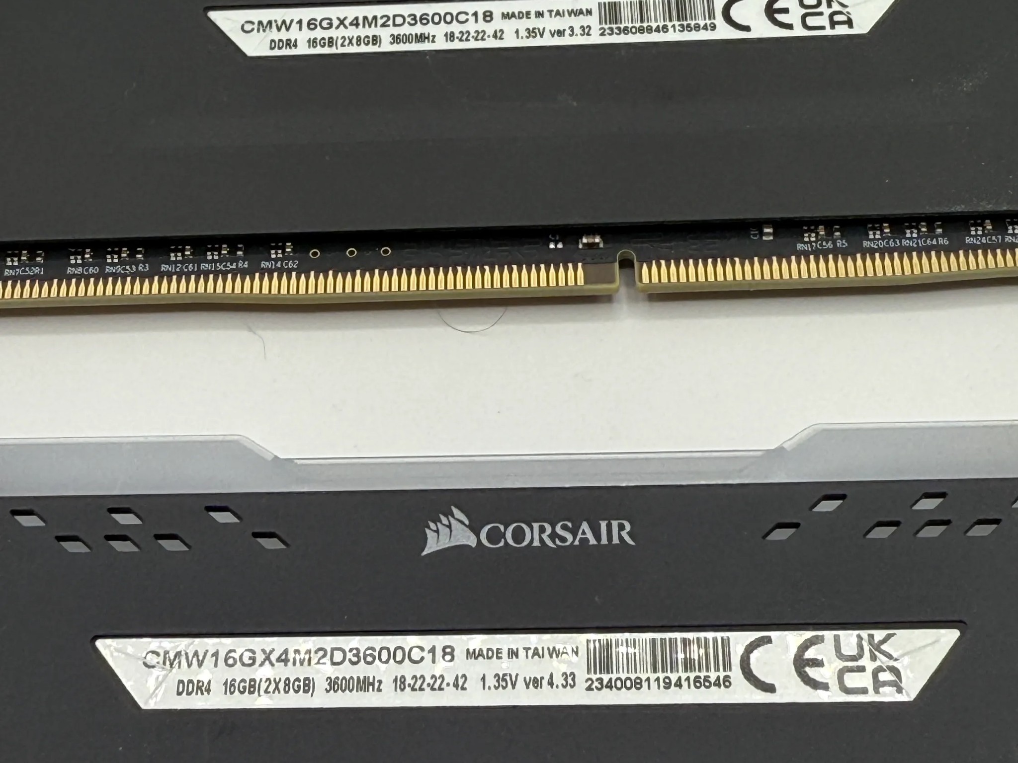 4 x 8GB Corsair Vengeance PRO RGB DDR4 3600MHz CL