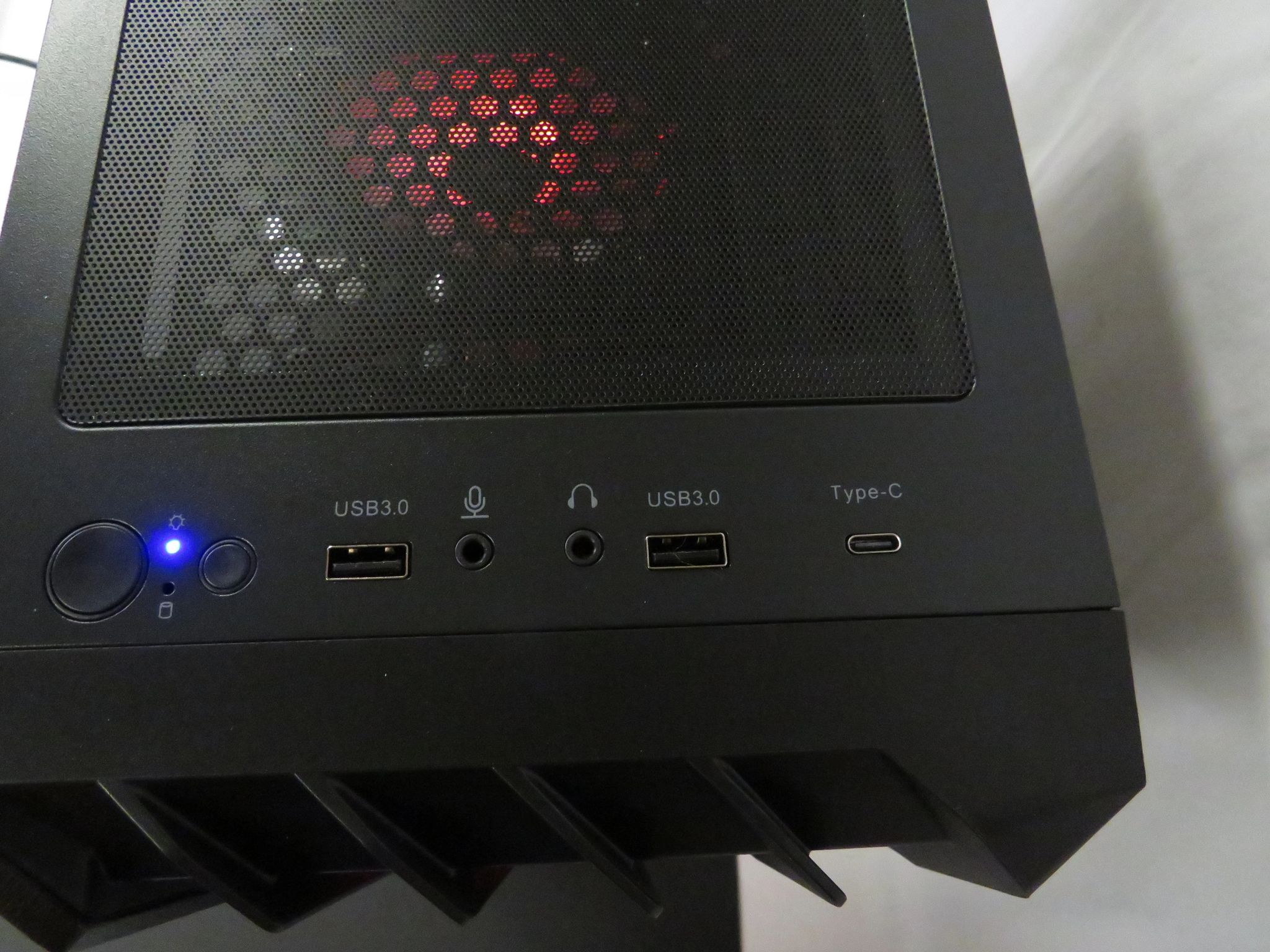 Budget Excellence! Ryzen 5 5600X + RTX 2060 Super + 32 GB DDR4 + 1 TB NVME
