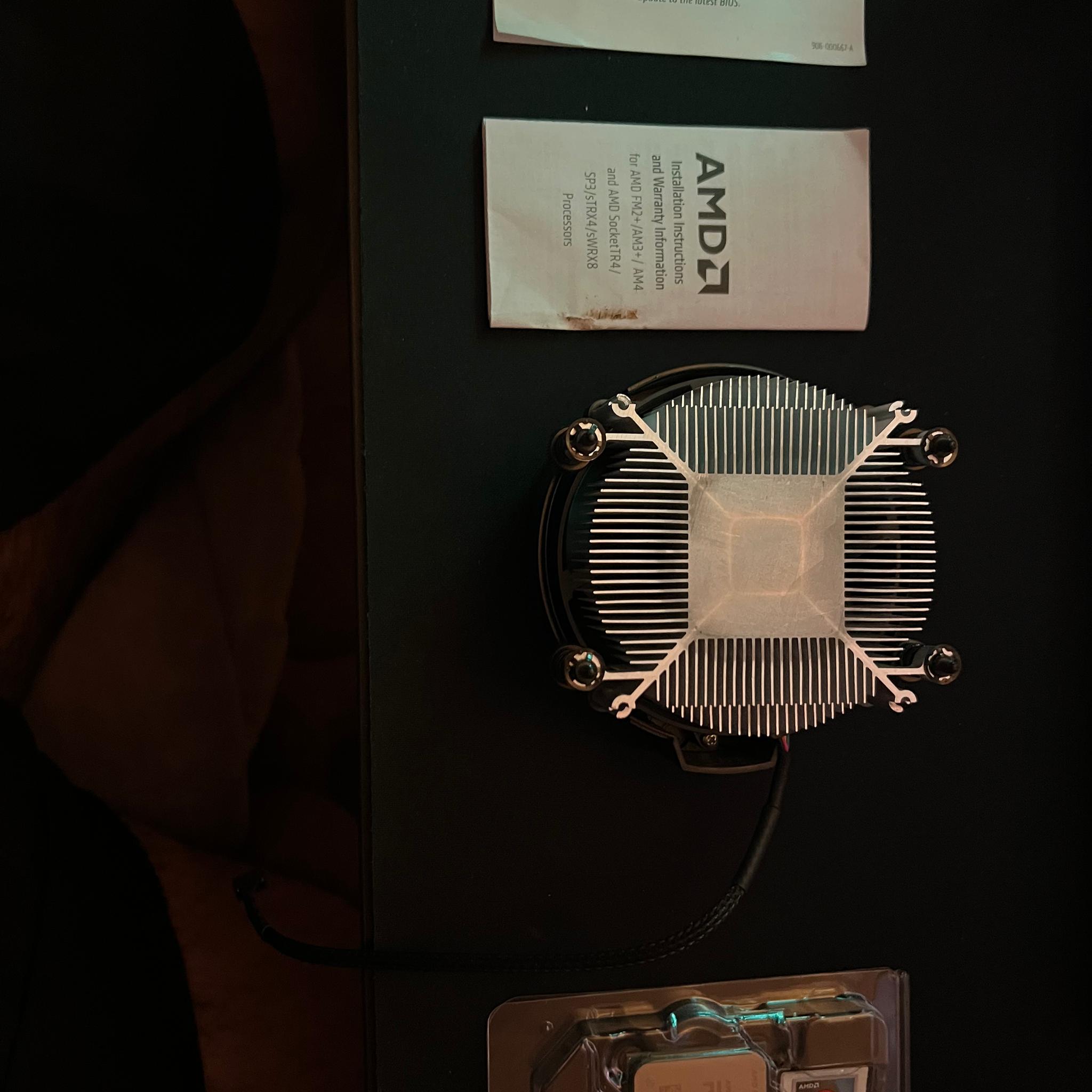 AMD Ryzen 5 5600X 6-core and 12-wire unlocked desktop processor Wraith Stealth Cooler (No paste)