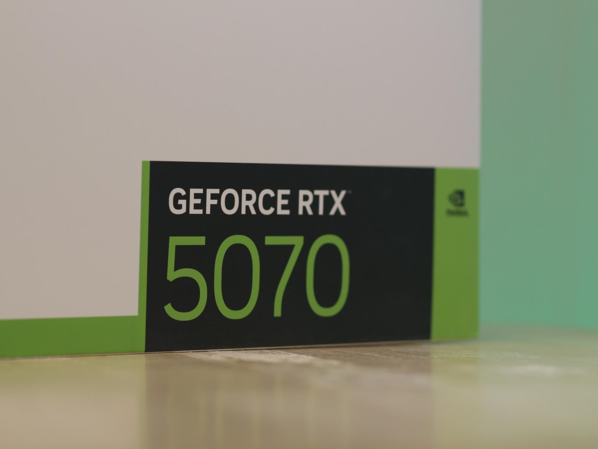 GIGABYTE GeForce RTX 5070 AERO OC 12G - Image 4