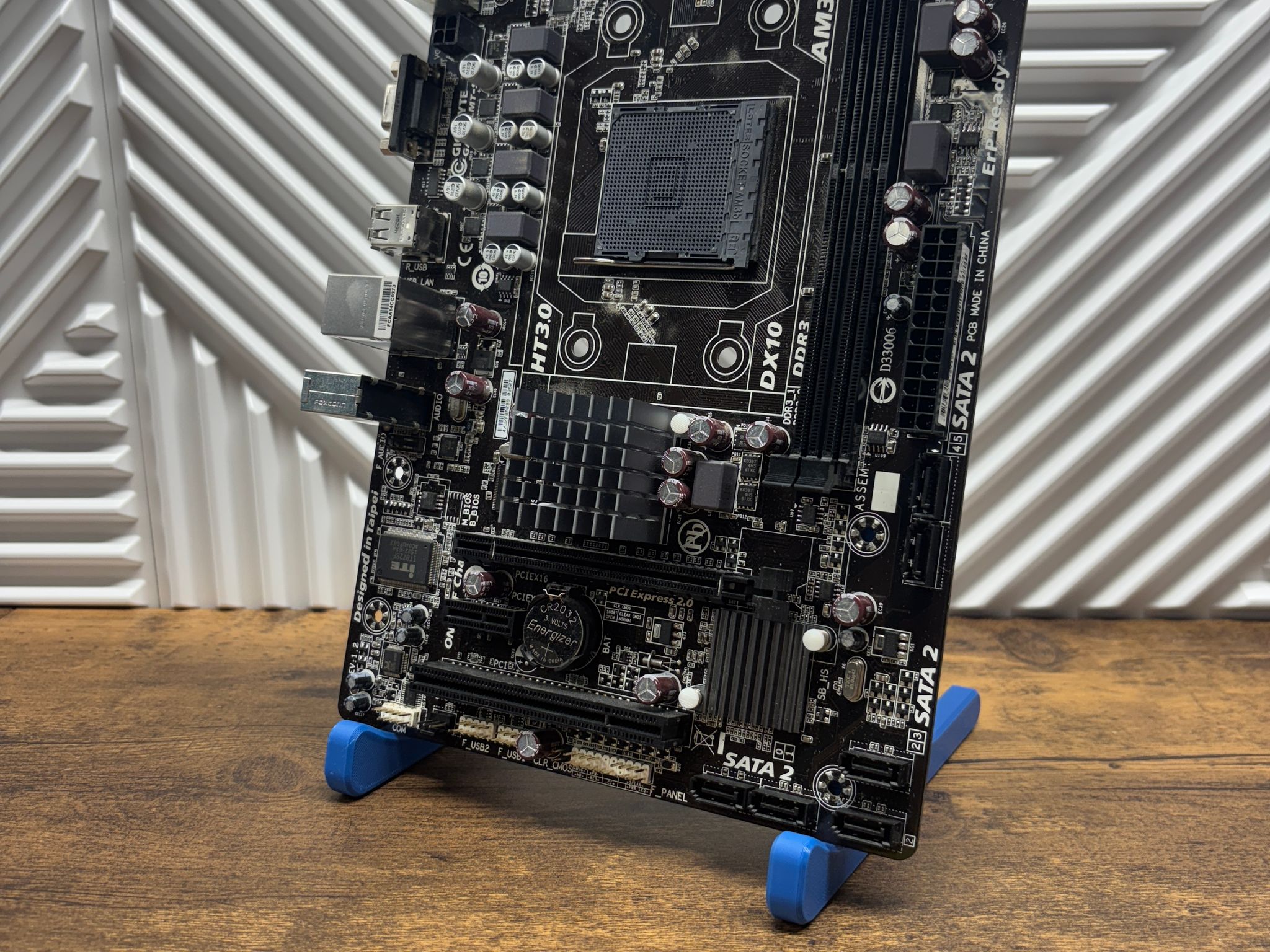 Gigabyte GA-78LMT-S2 Rev 1.2 AM3+ AMD DDR3 Micro ATX Motherboard