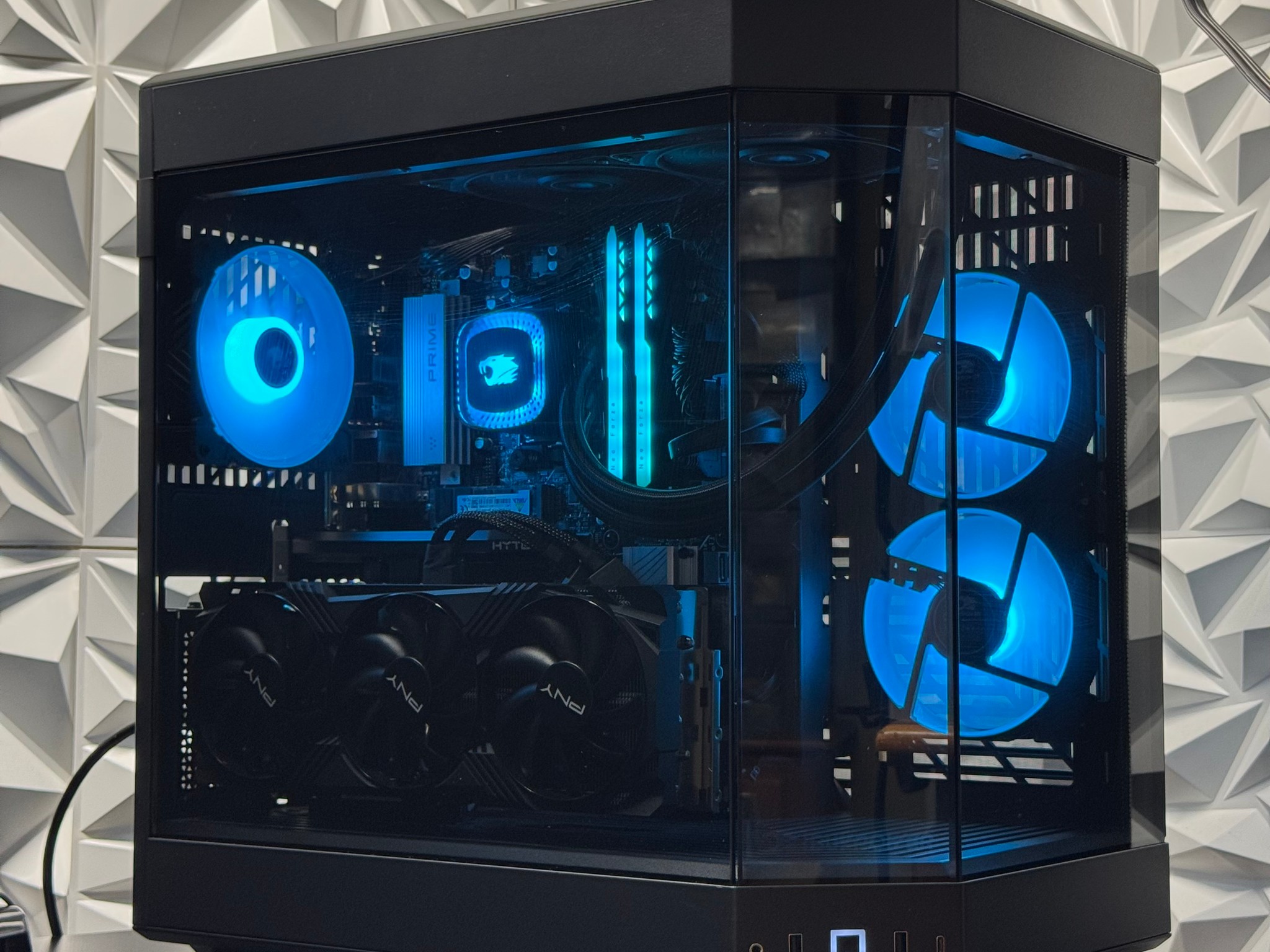 RTX 4070 Ti / Ryzen 9 7900x / 32GB DDR5 Ram / 1TB SSD / streaming pc / Creator pc / Gaming pc /