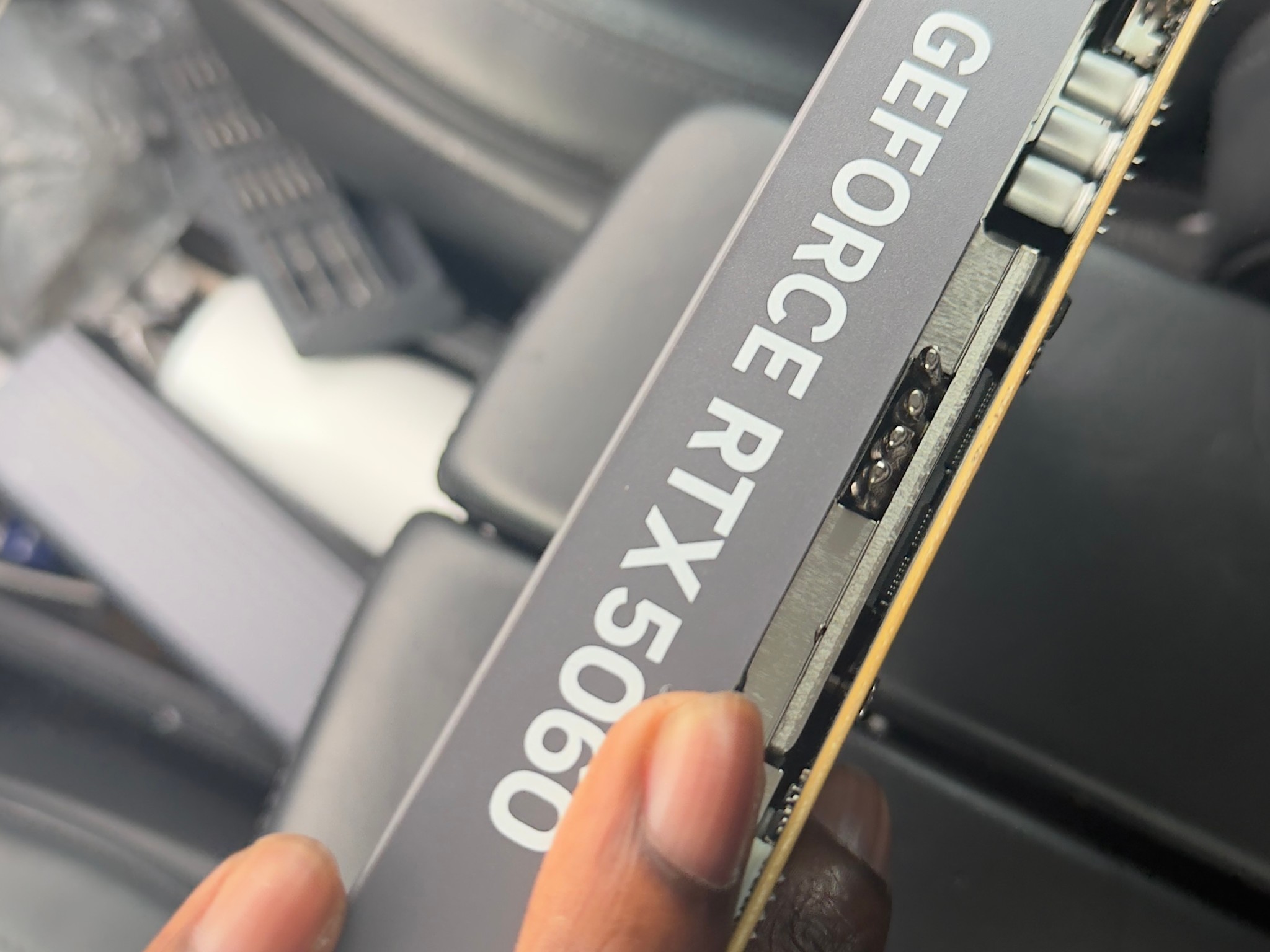 Nvidia RTX 5060 (Single fan)