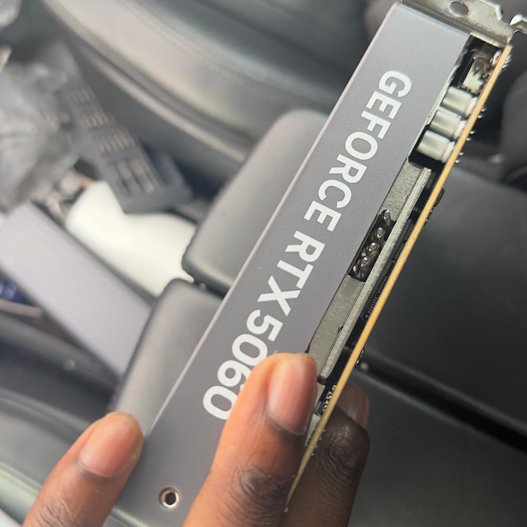 Nvidia RTX 5060 (Single fan)
