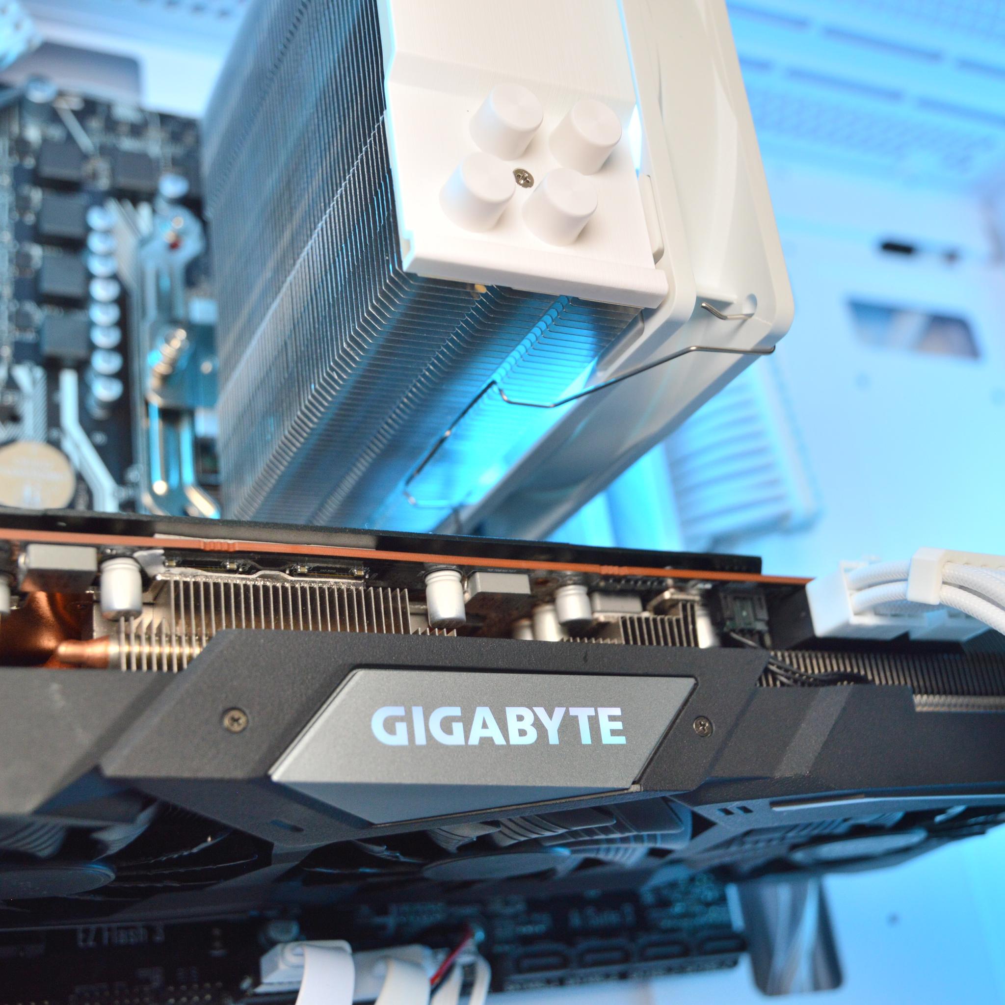 🧊🔨 | RX 5700XT 8GB | RYZEN 7 2700 | 16GB DDR4 RAM | 1TB NVME SSD | Ice Breaker |