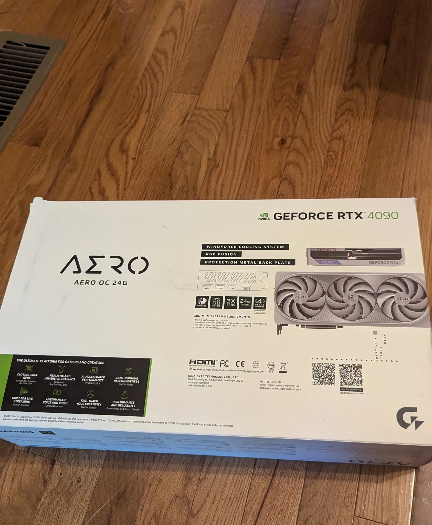 GIGABYTE RTX 4090 AERO OC and cable mod cable