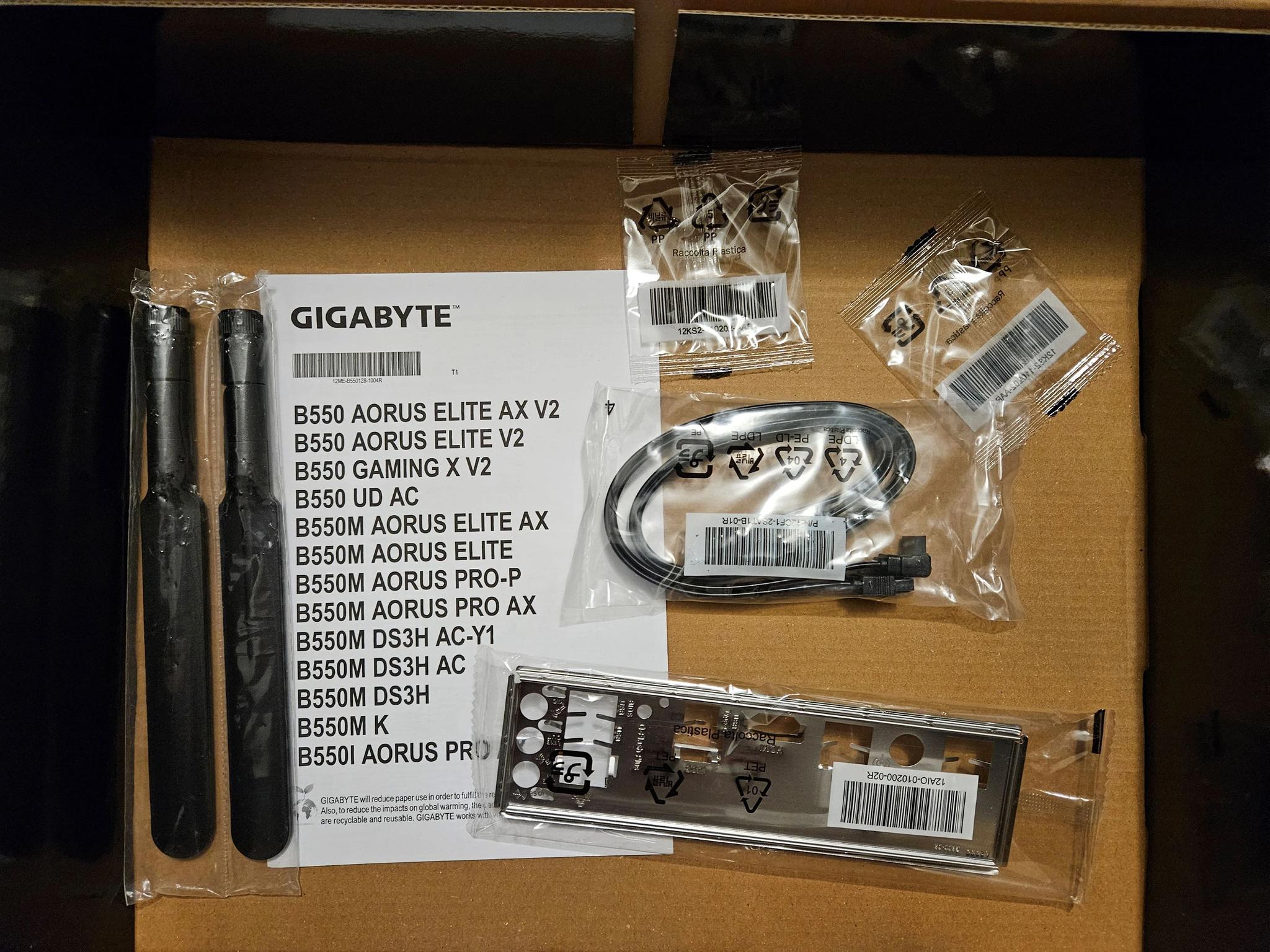Gigabyte B550 UC AD Wifi AM4 - New