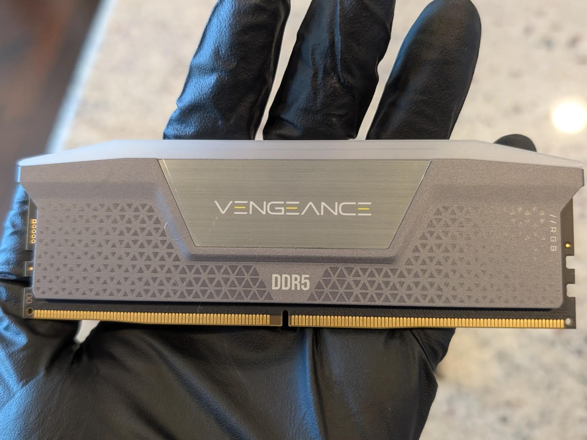 Corsair Vegeance RGB 32GB DDR5 5600 40-40-40-47 Ram