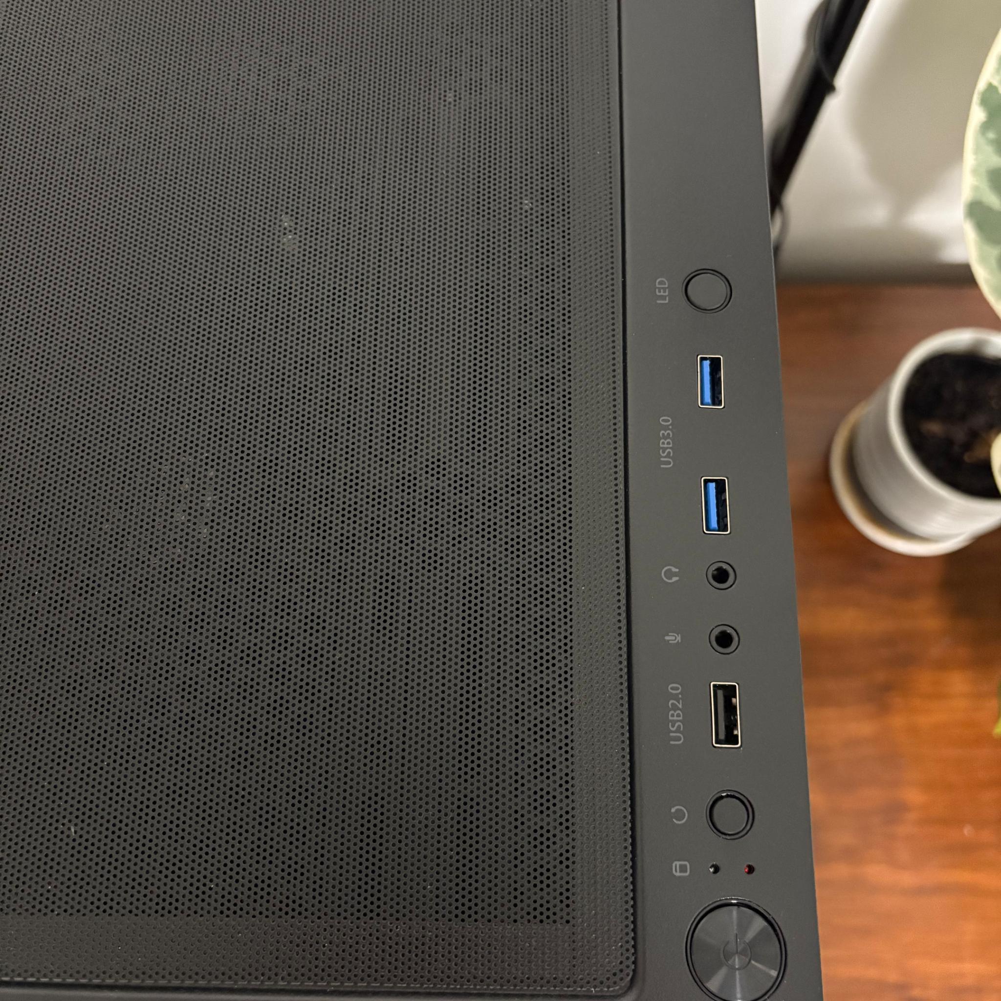 Ryzen 5 5500/RTX 3060 8GB - Budget Gaming PC