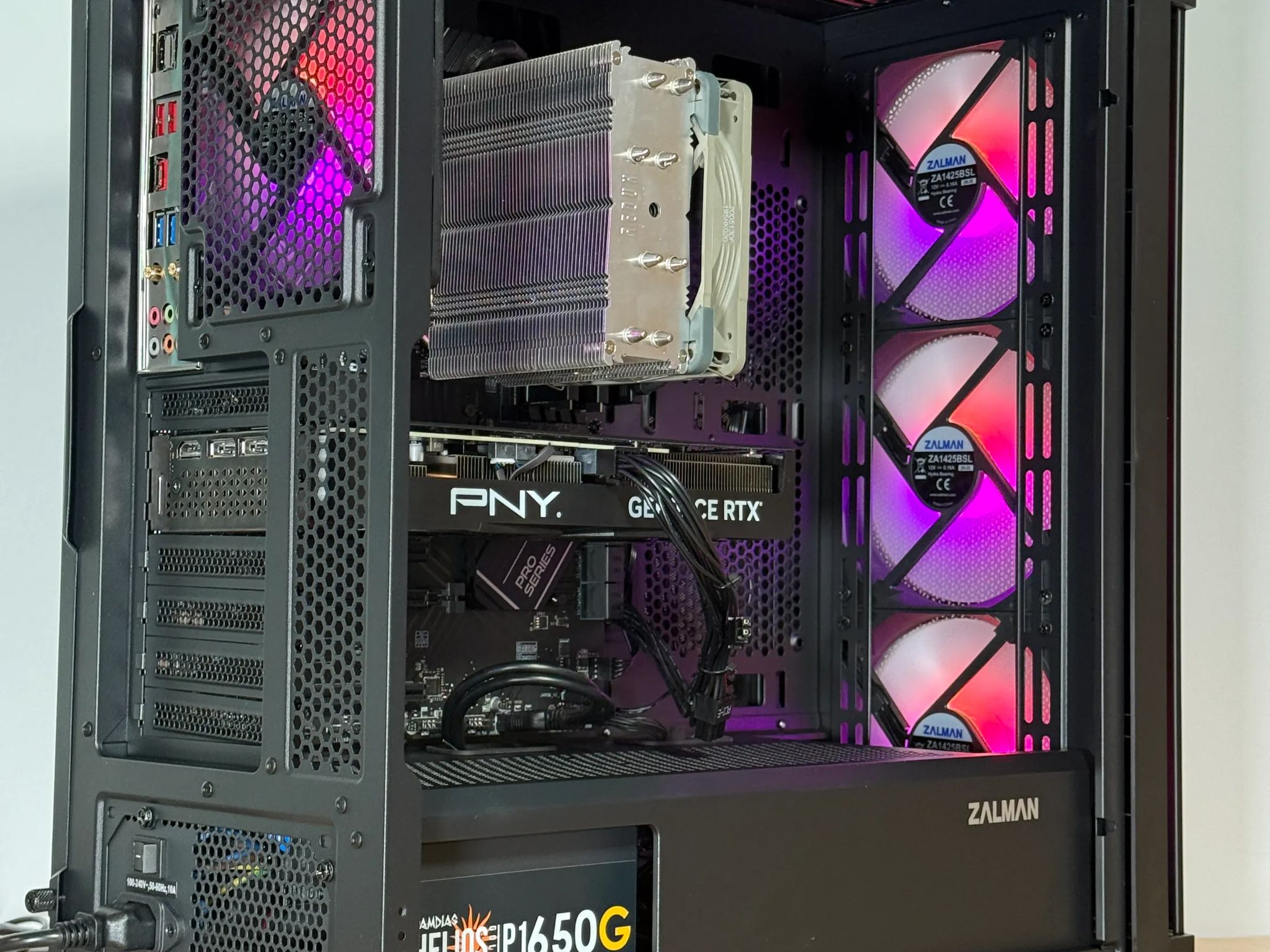 RTX 4070 Ryzen 7700x Gaming PC