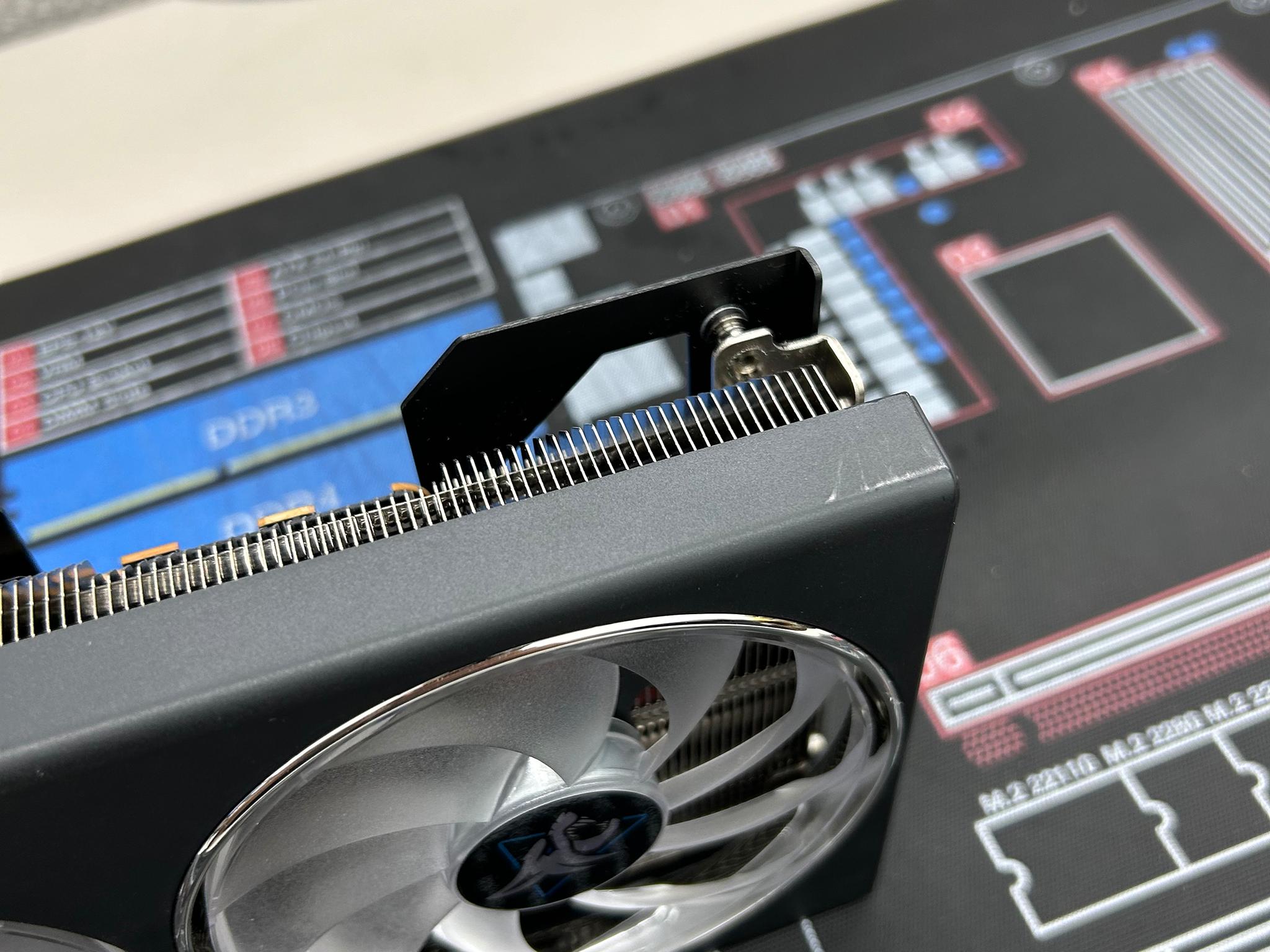 PowerColor Hellhound RX 7700XT 12GB