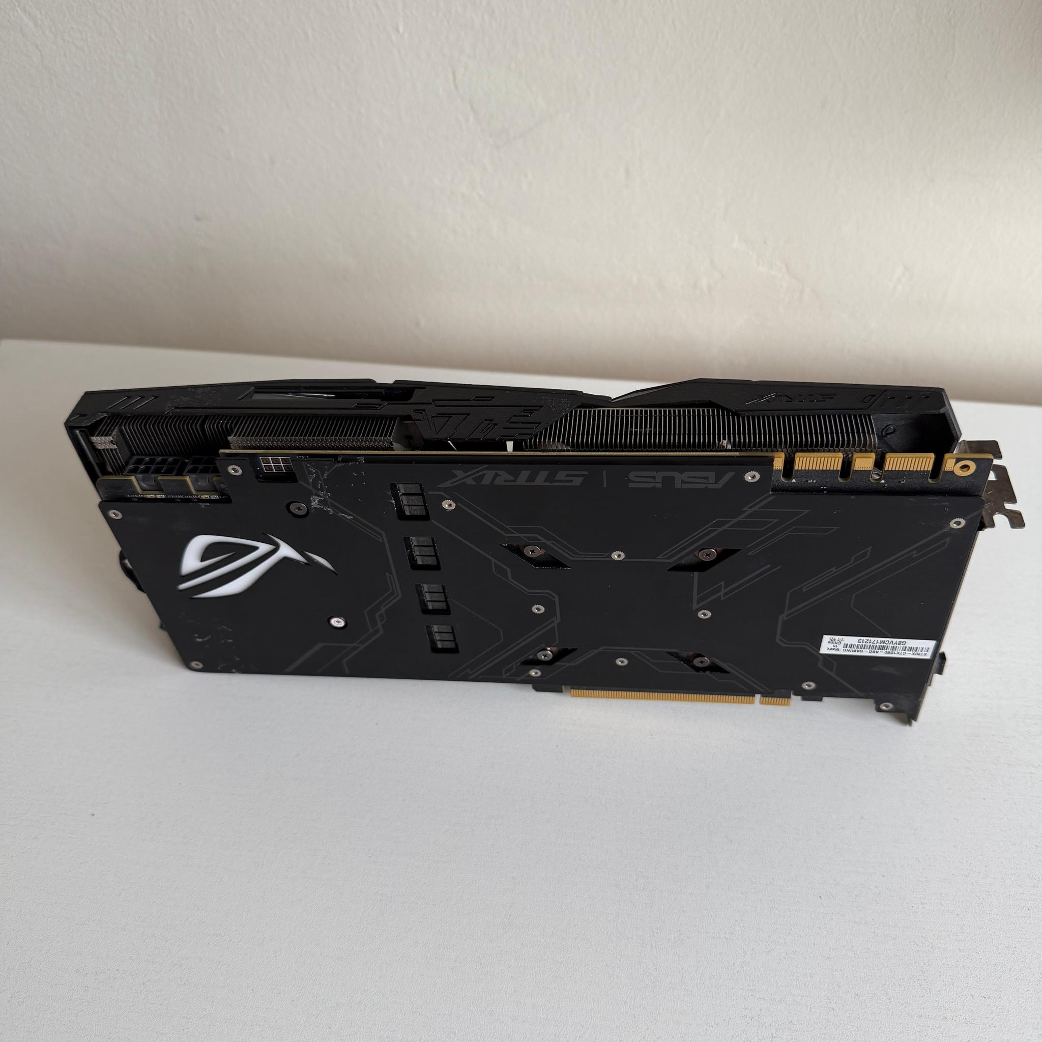 🔥 Asus Rog Strix 1080 8GB🔥