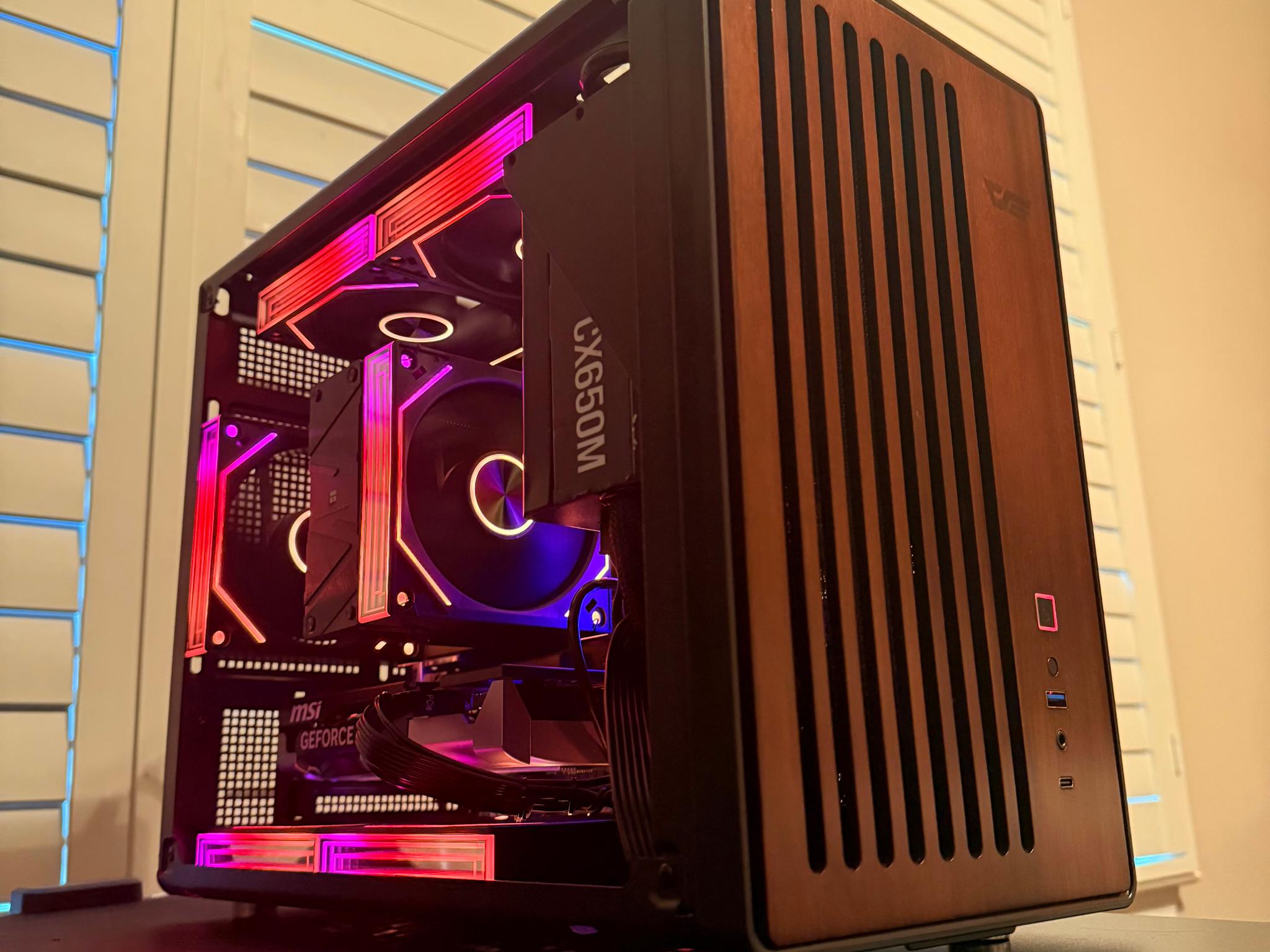Portable Mini Gaming PC — RTX 5060 | Ryzen 5 7600X | 16GB DDR5 | 1TB M.2 NVMe
