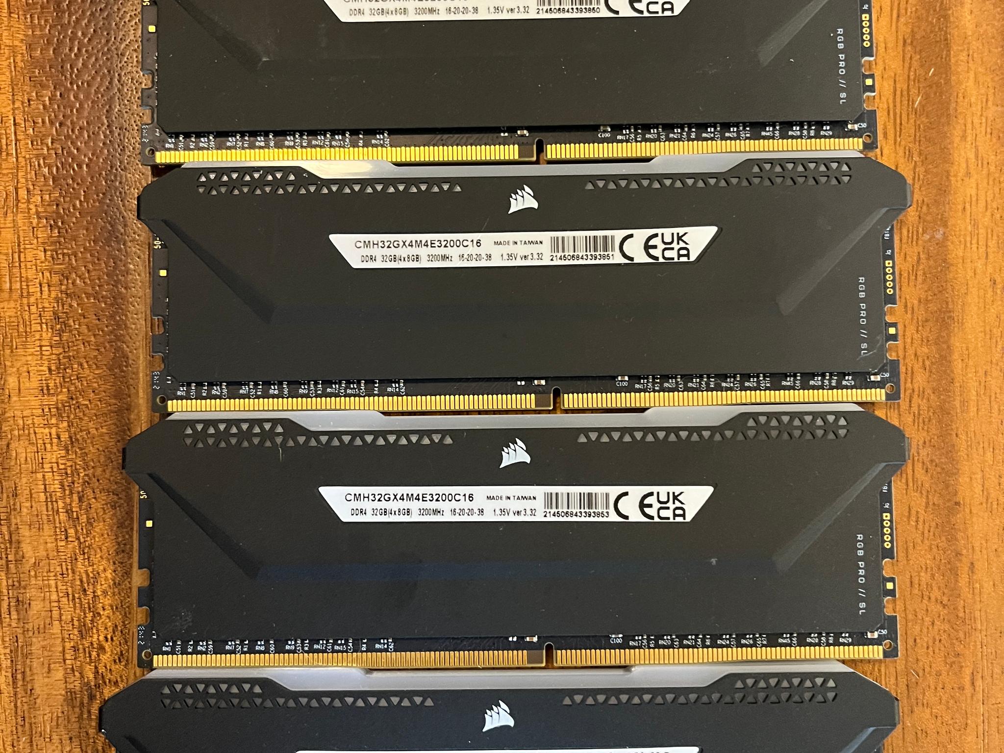 Corsair Vengeance RGB Pro SL 32GB (4 x 8GB) PC4-25600 (DDR4-3200) Memory