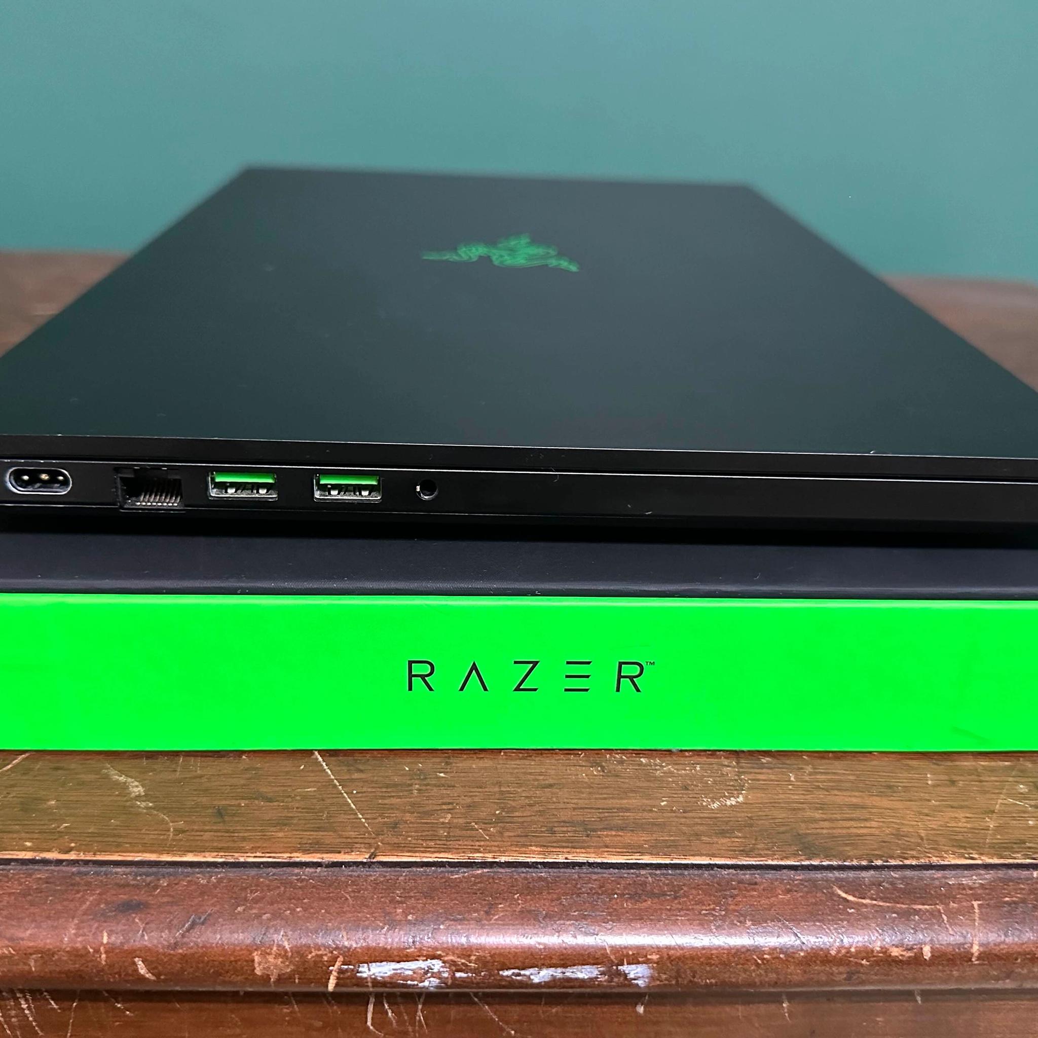 Razer 15" Gaming Laptop | Intel i7-9750H, 16GB RAM, GTX 1660Ti, 1TB Storage