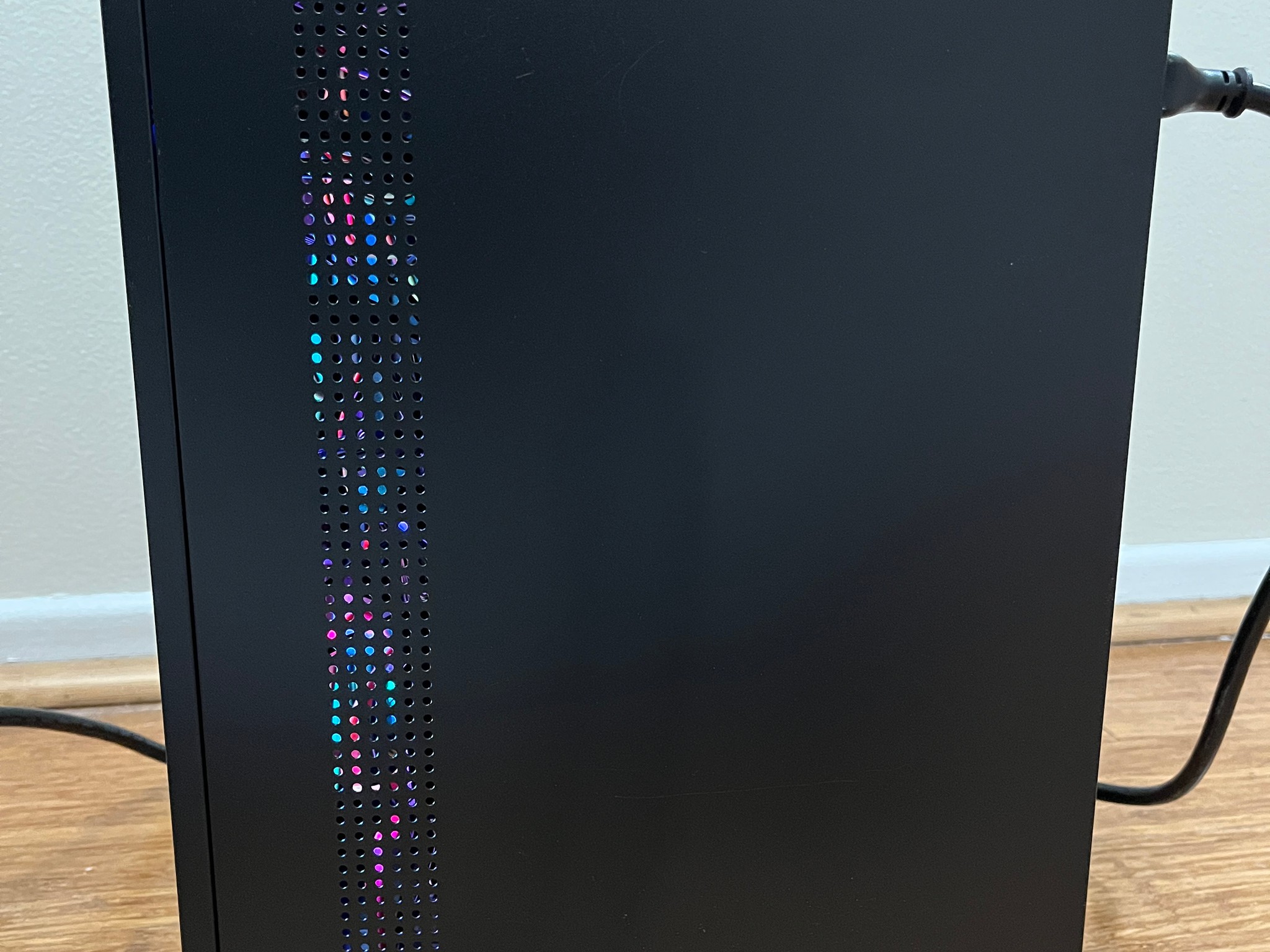 NVIDIA RTX 2060, Intel Core i5-7500, 12GB DDR4 RAM, 870 GB Storage - Small Gaming PC
