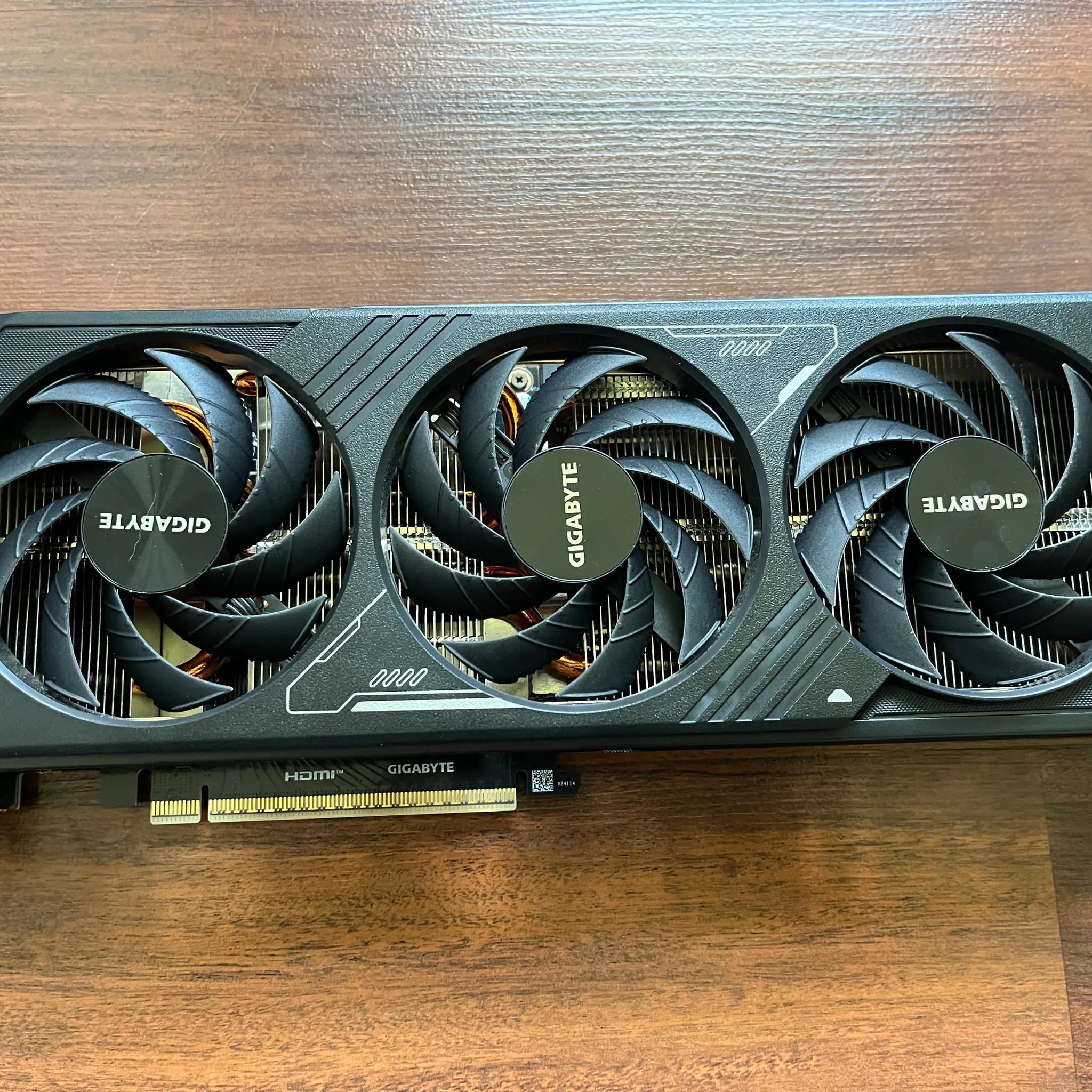 Gigabyte RTX 5070 Windforce OC SFF 12GB
