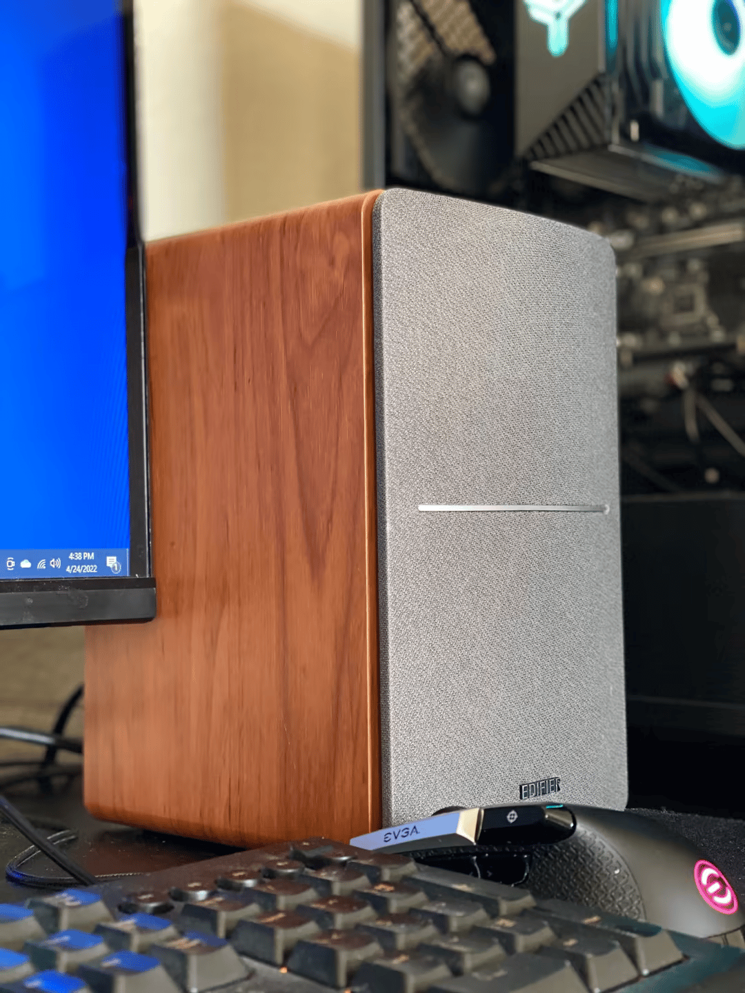 Edifier R1280T Bookshelf/Computer Speakers - 2.0 Stereo Active Near Field Studio Monitor Speaker