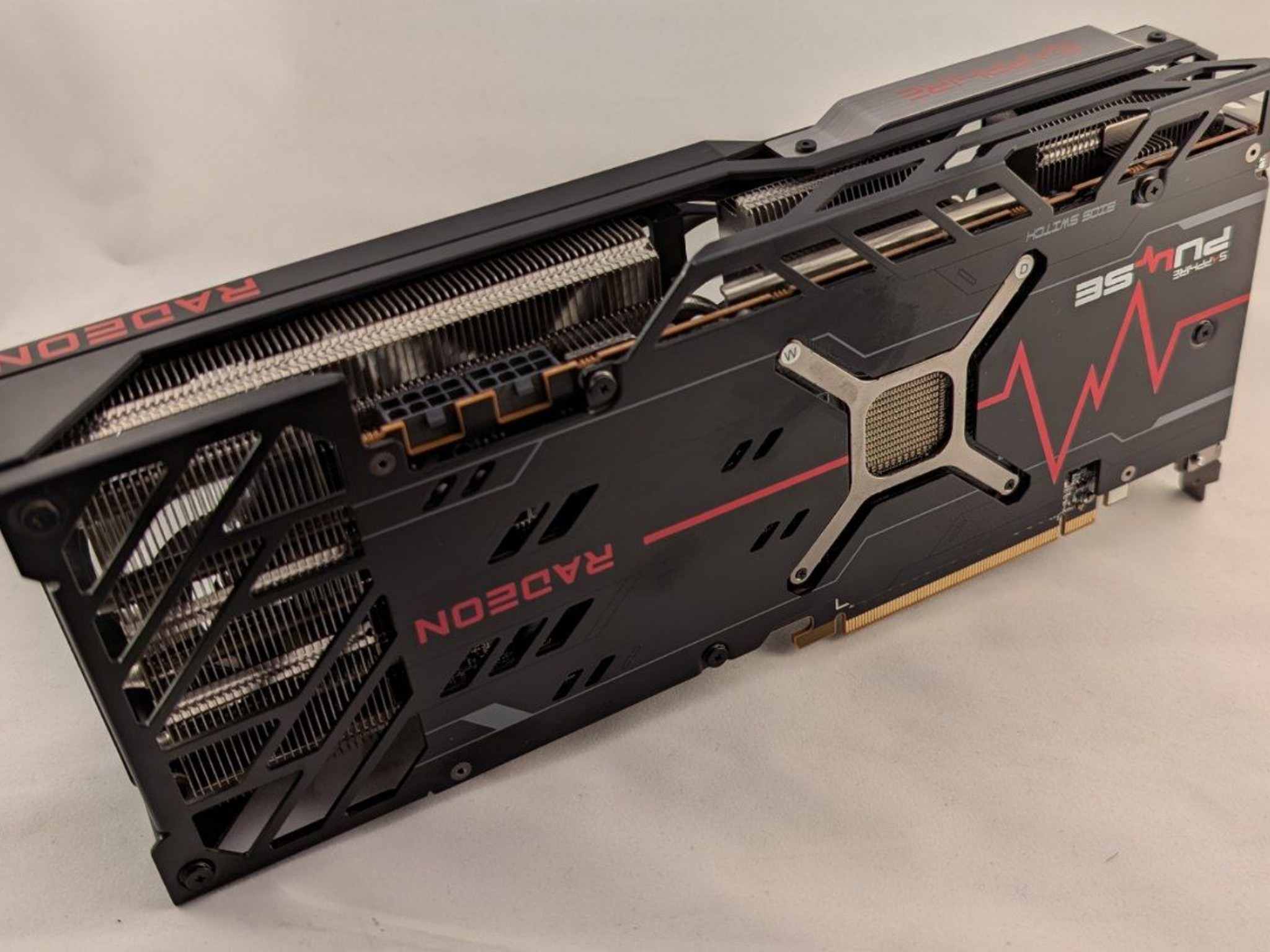 Sapphire Pulse AMD Radeon 6800 16GB