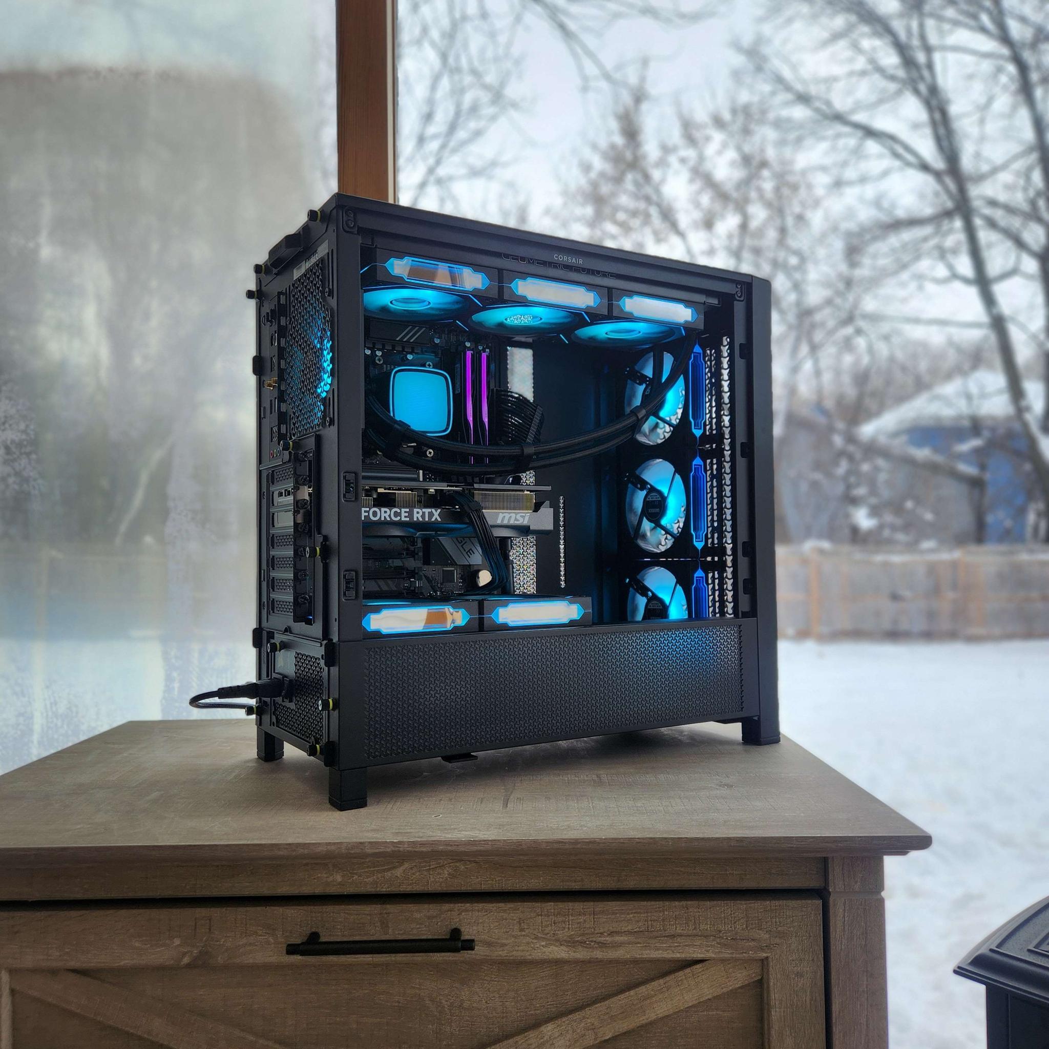 🍀RTX 5070 | Ryzen 7 7700X | 32GB DDR5 | 2TB NVMe | WiFi | Windows 11