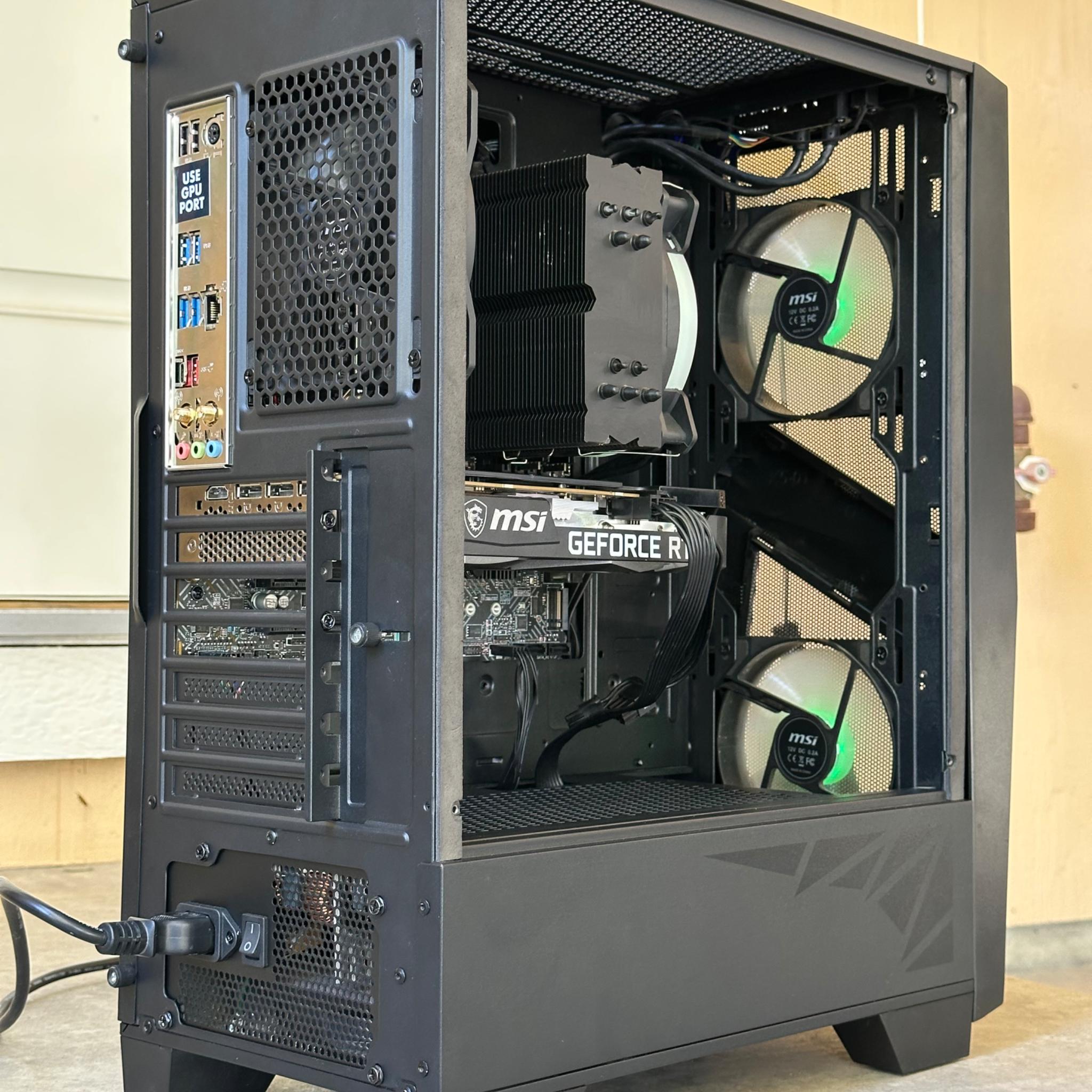 Gaming pc / RTX 3060 / i7-12700F / 32GB 3200MHz Ram / 3TB Storage / windows 11