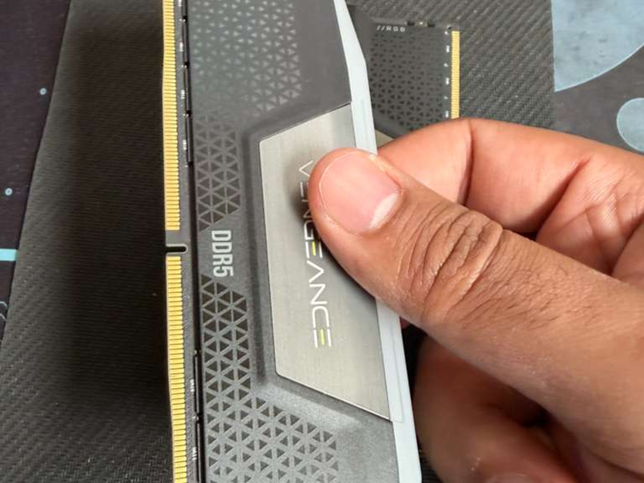 Corsair Vengeance RGB 64GB (2×32GB) DDR5-6000 CL30 — On Sale, Like New, Ready to Ship!