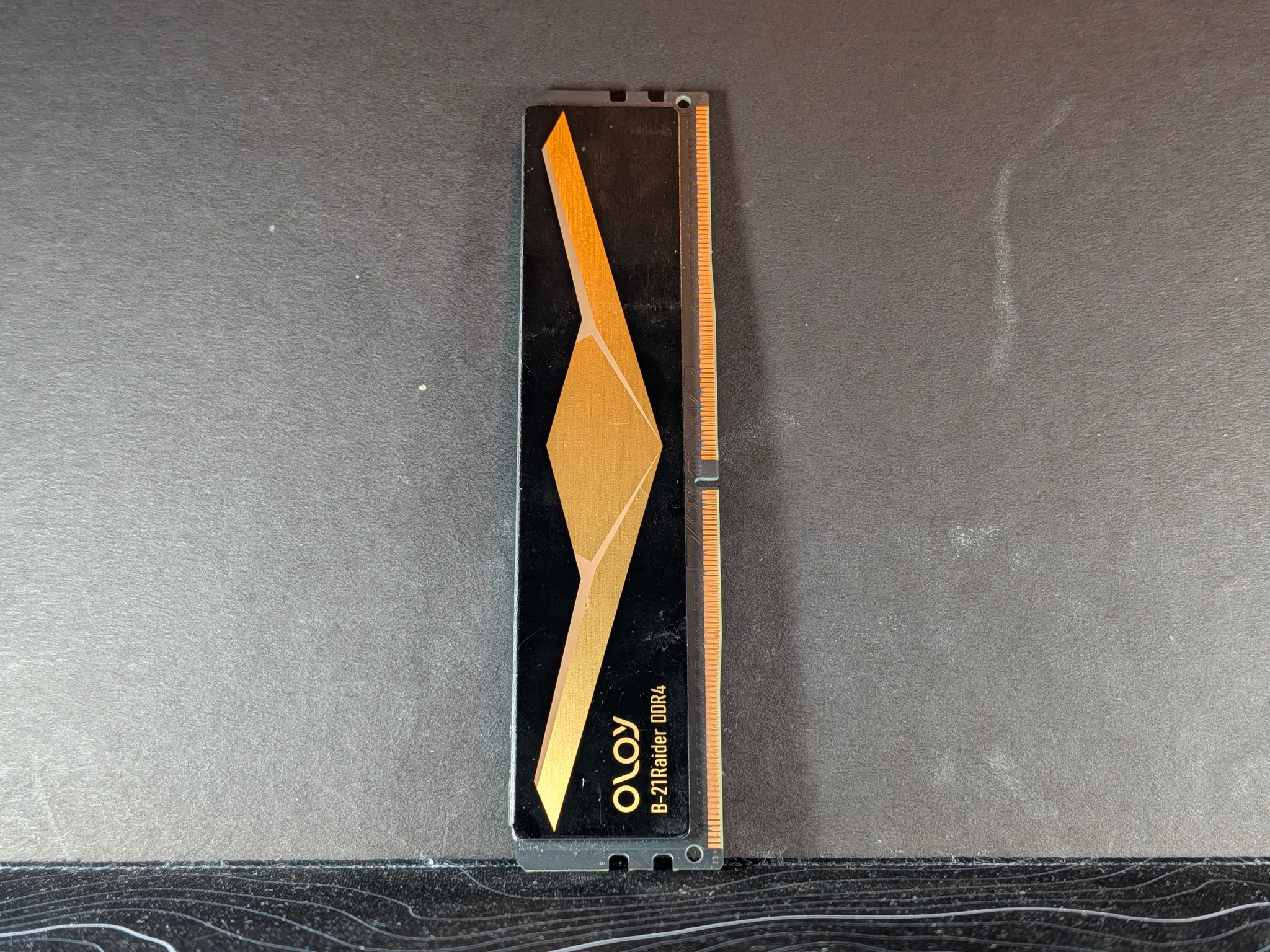 OLOy B-21 Raider 8GB DDR4-3000 CL16