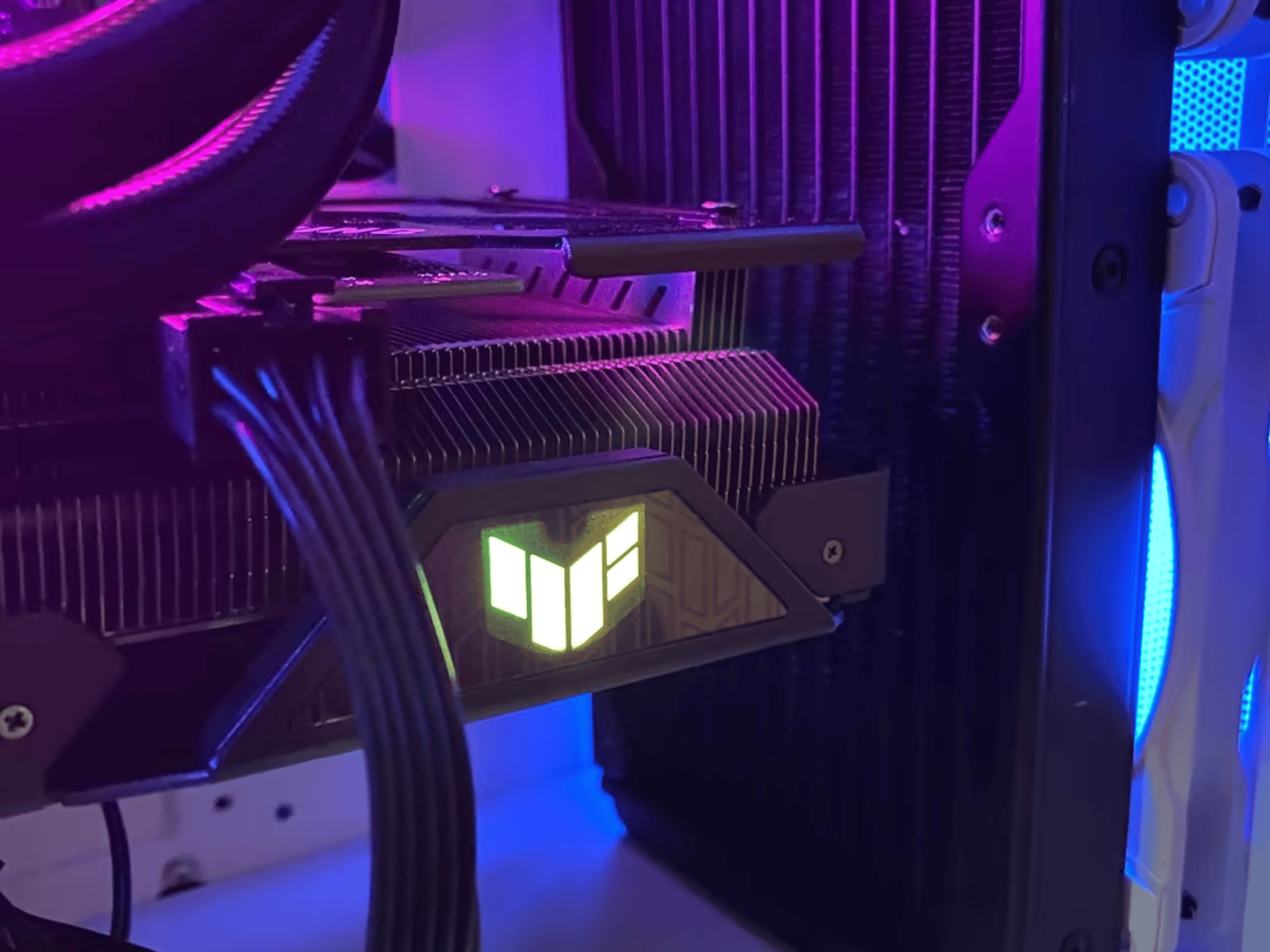 RTX 3060ti, PC, i5 10400, 16gb ram