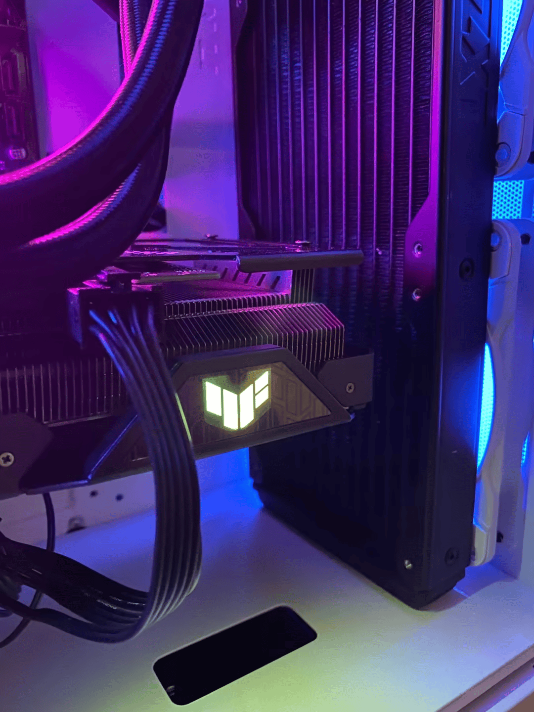 RTX 3060ti, PC, i5 10400, 16gb ram