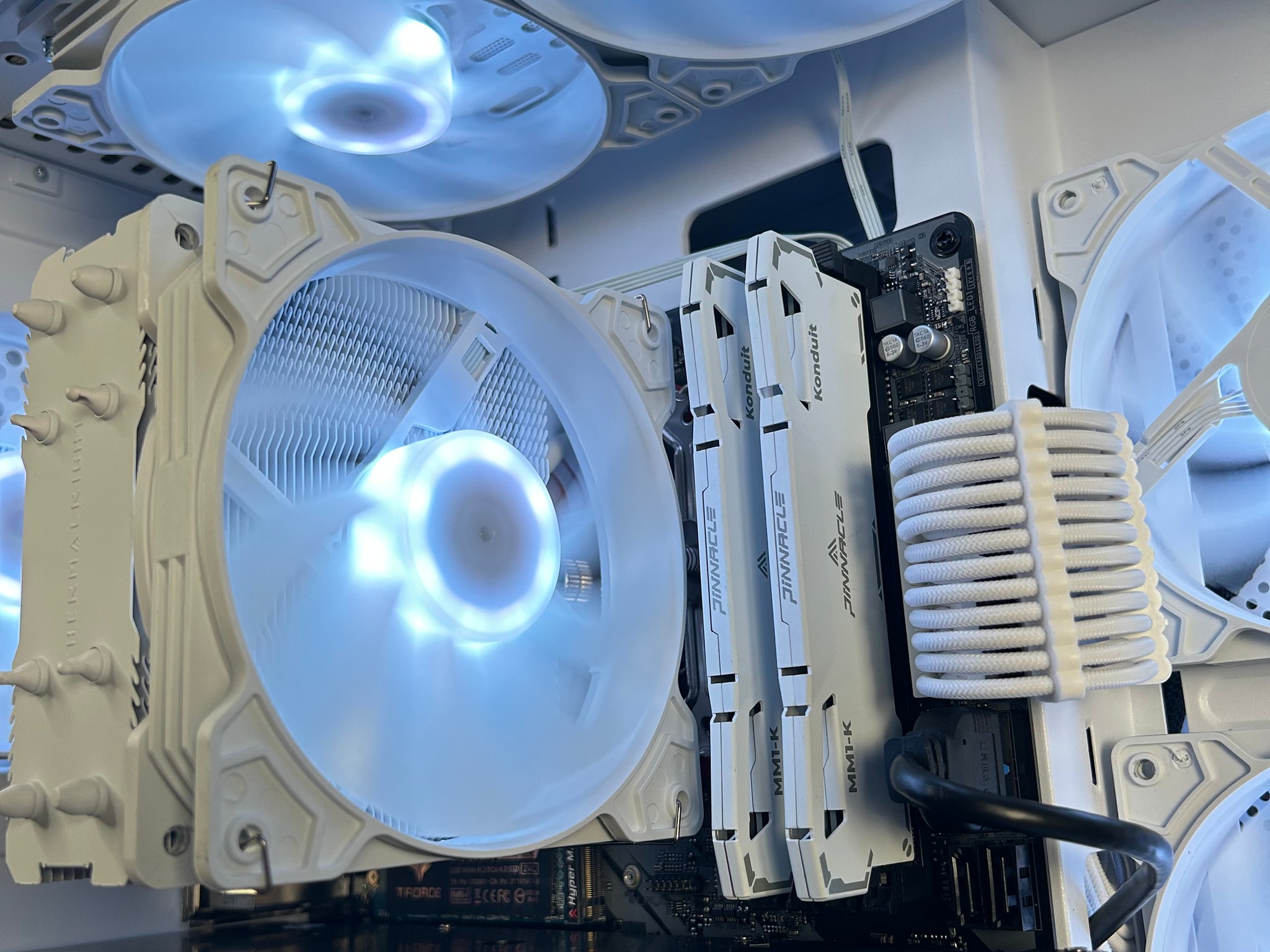 RTX 3070 | Ryzen 7 5700G | 1TB Gen4 NVME | 16GB 3200MHz