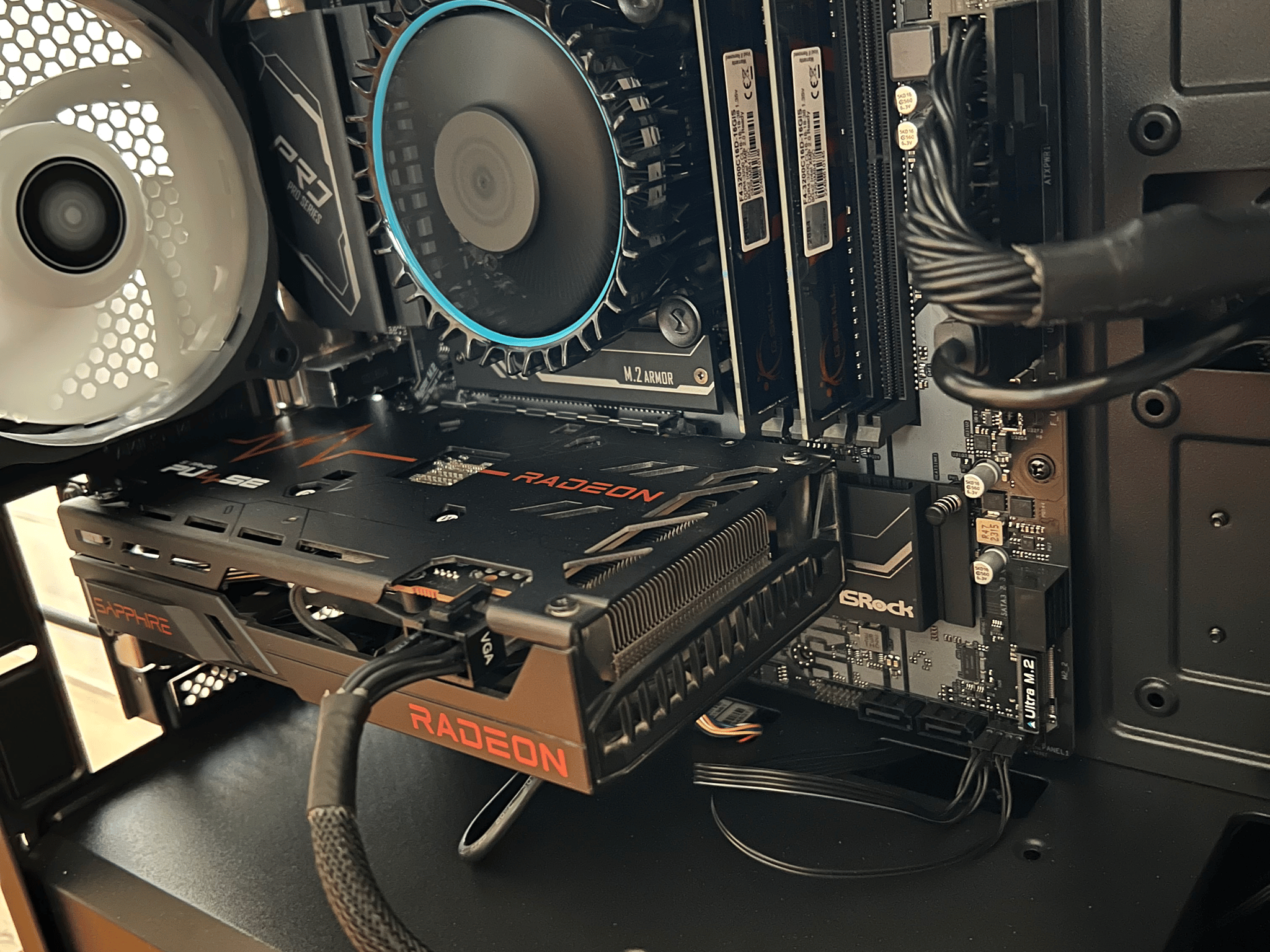 RX 6600 + I3 12100F (The Entry Box)
