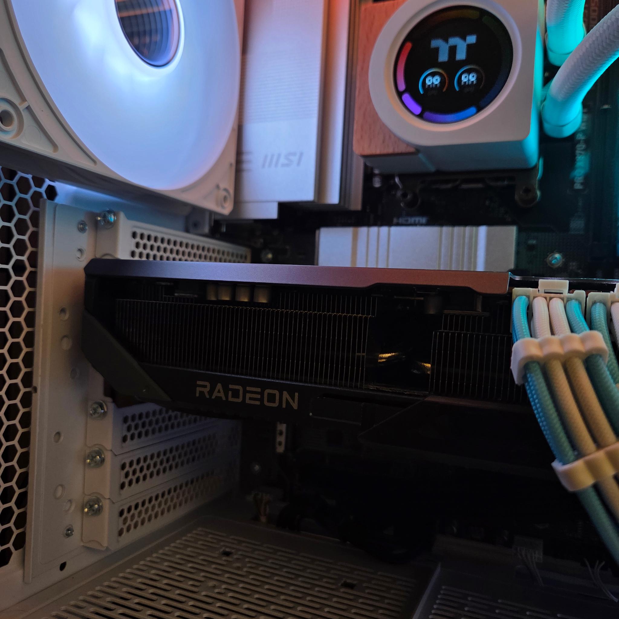 4K Gaming PC | Lian Li | 9800X3D | RX 9070XT 16GB | 32GB DDR5 | NVME |Wifi | Windows 11