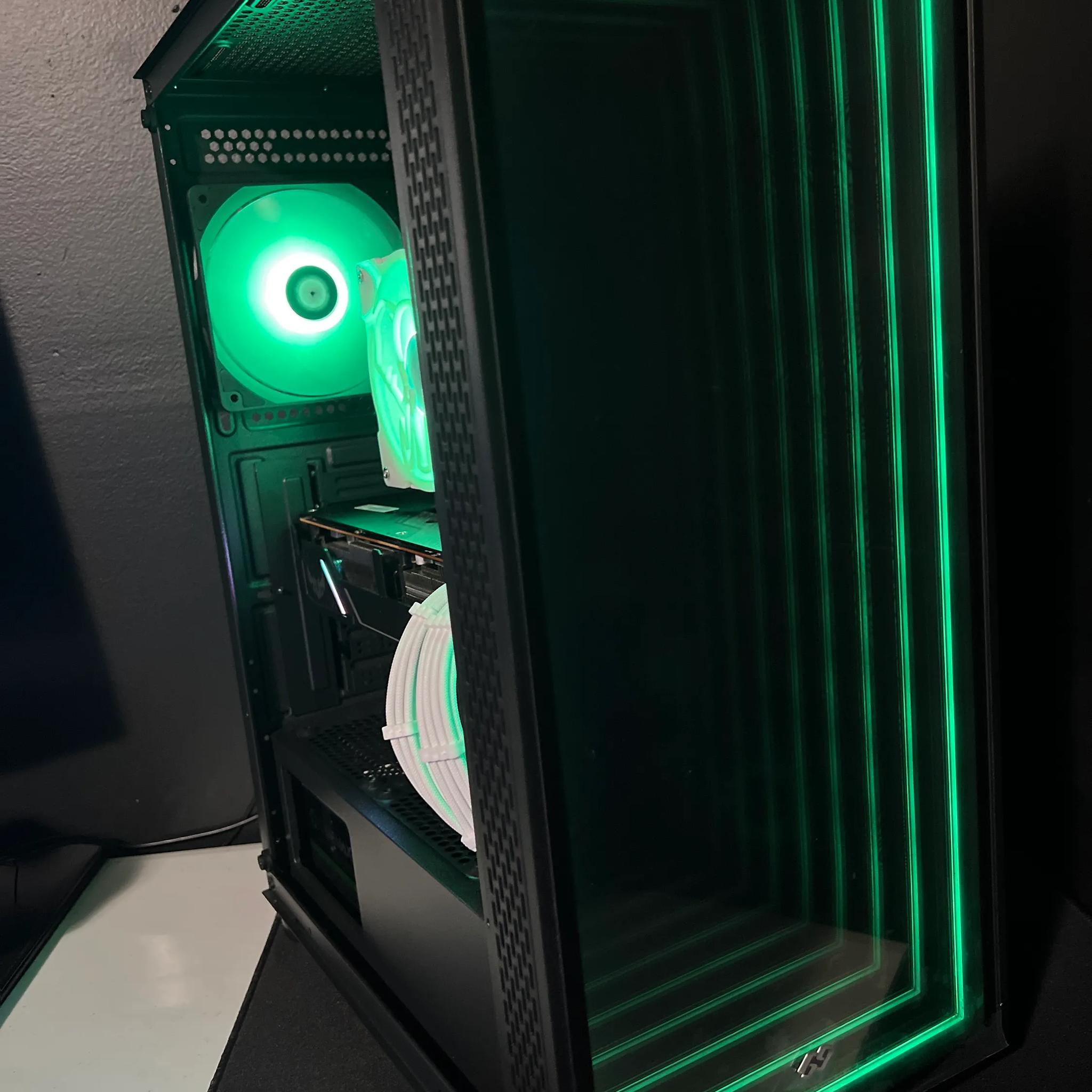 Tusker Build 3757 AMD 3700X 5700XT