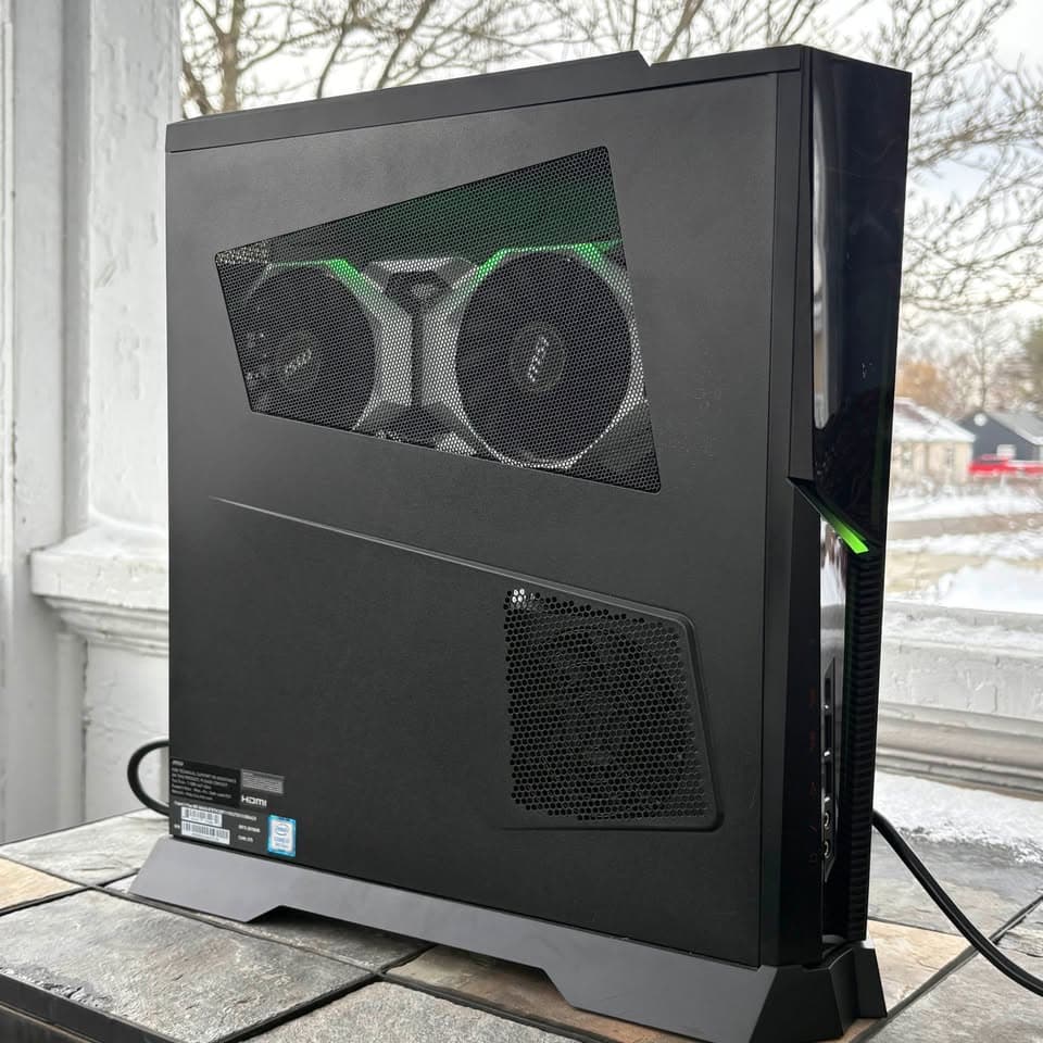 MSI Prebuilt Gaming PC – i7-9700 / RTX 2080 Ti / 32GB RAM / 500GB Storage – ED