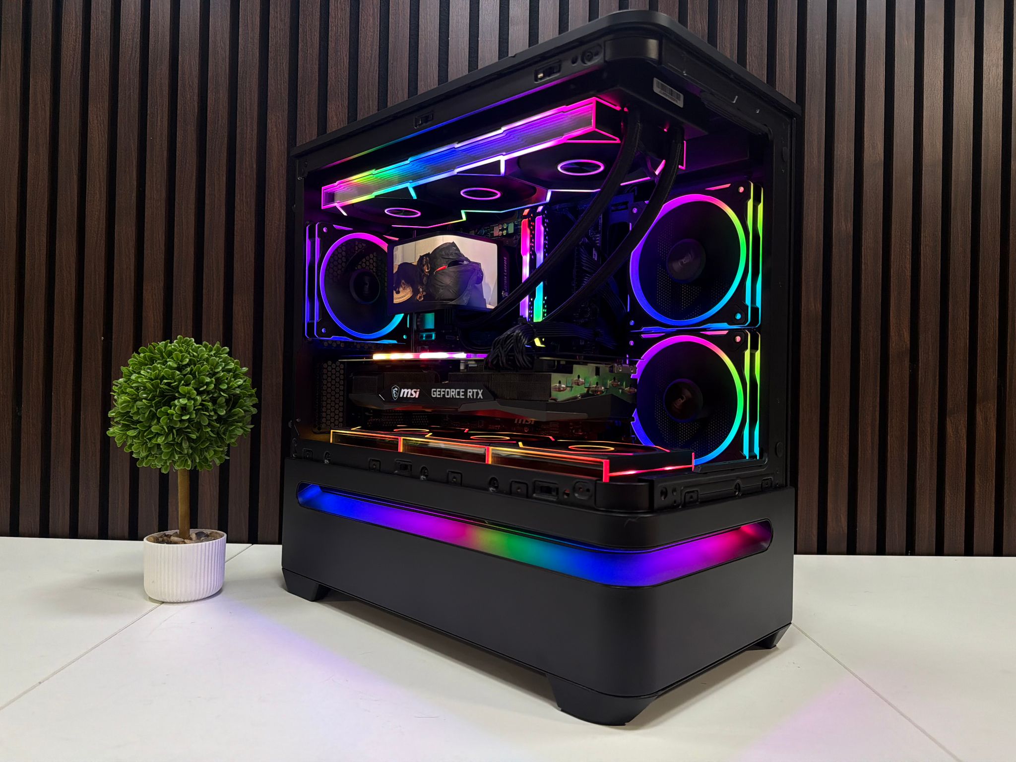 RTX 3080 Ti | Ryzen 7 5800XT | 32GB RAM | 2TB NVMe SSD | 850W PSU
