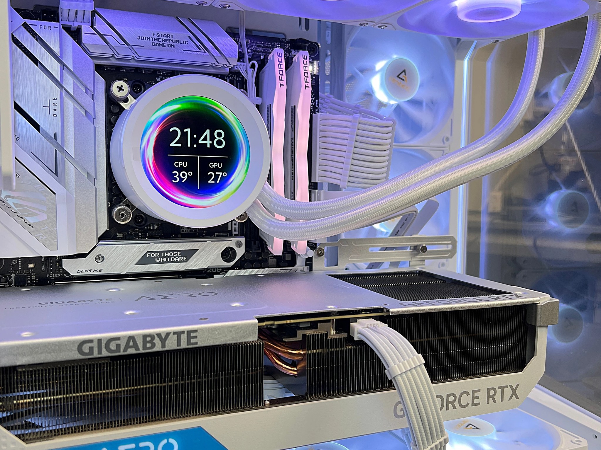 RTX 4080 Aero OC Ryzen 7 7800X3D 32GB DDR5 RAM 4TB M.2 Gaming PC 🤯