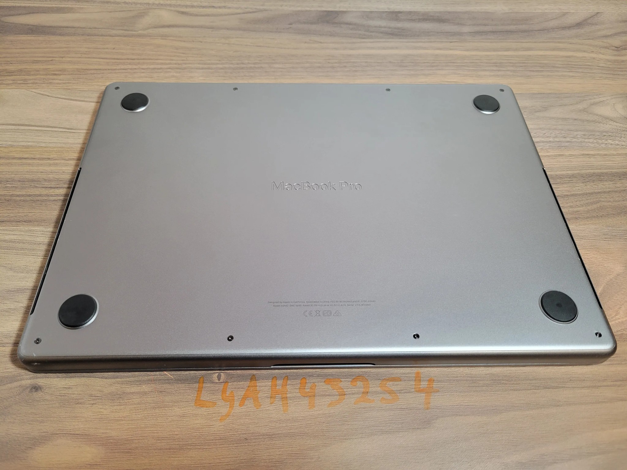 Apple Macbook Pro 2021 14 inch Laptop-M1 Pro 10 Core-1Tb-16Gb Ram